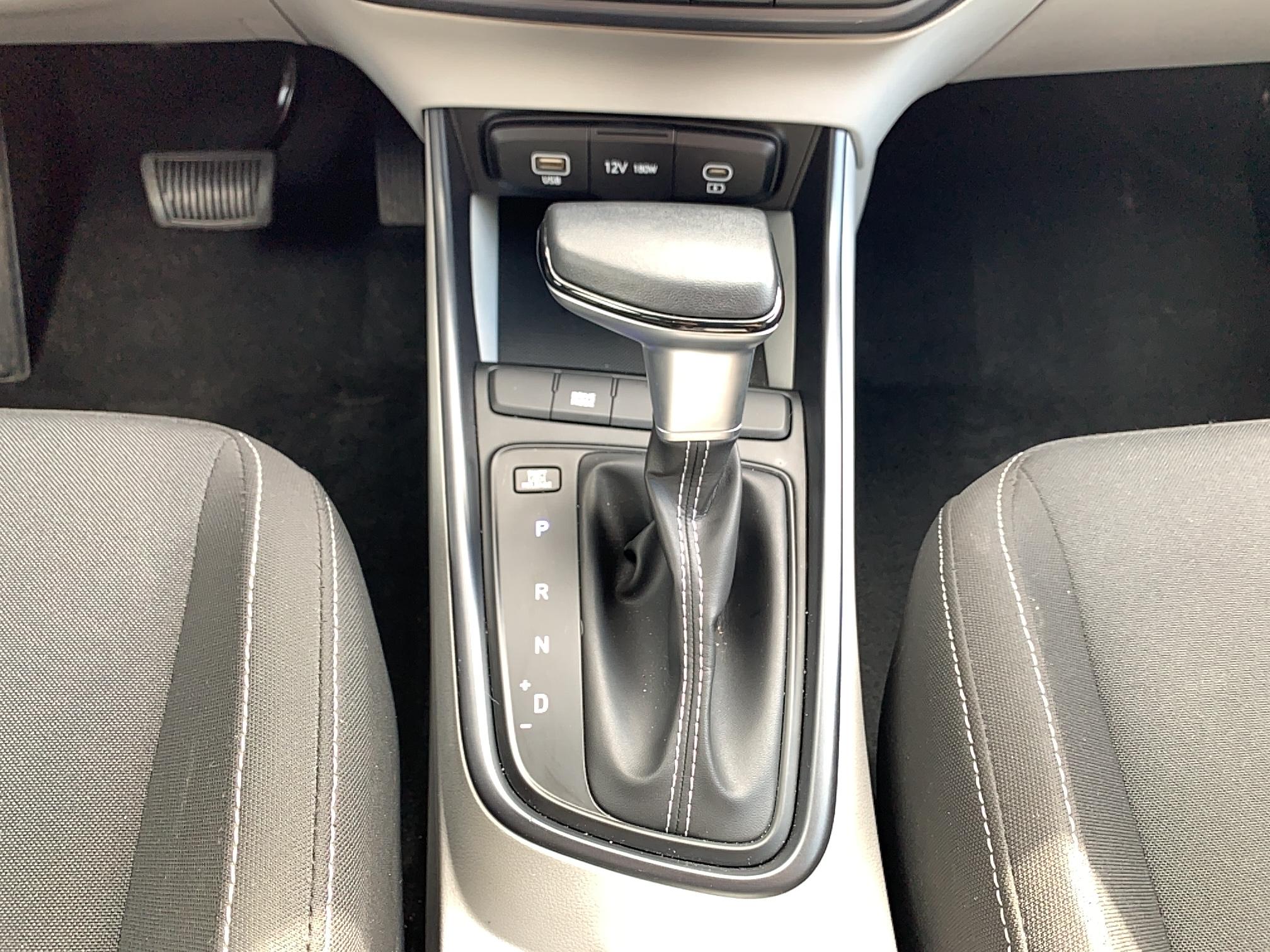 HYUNDAI i20 1.0 T-GDi 100 DCT-7 Hybrid 48V Intuitive - Véhicule Occasion - Océane Auto HYUNDAI i20 1.0 T-GDi 100 DCT-7 Hybrid 48V Intuitive - Véhicule Occasion Océane Auto