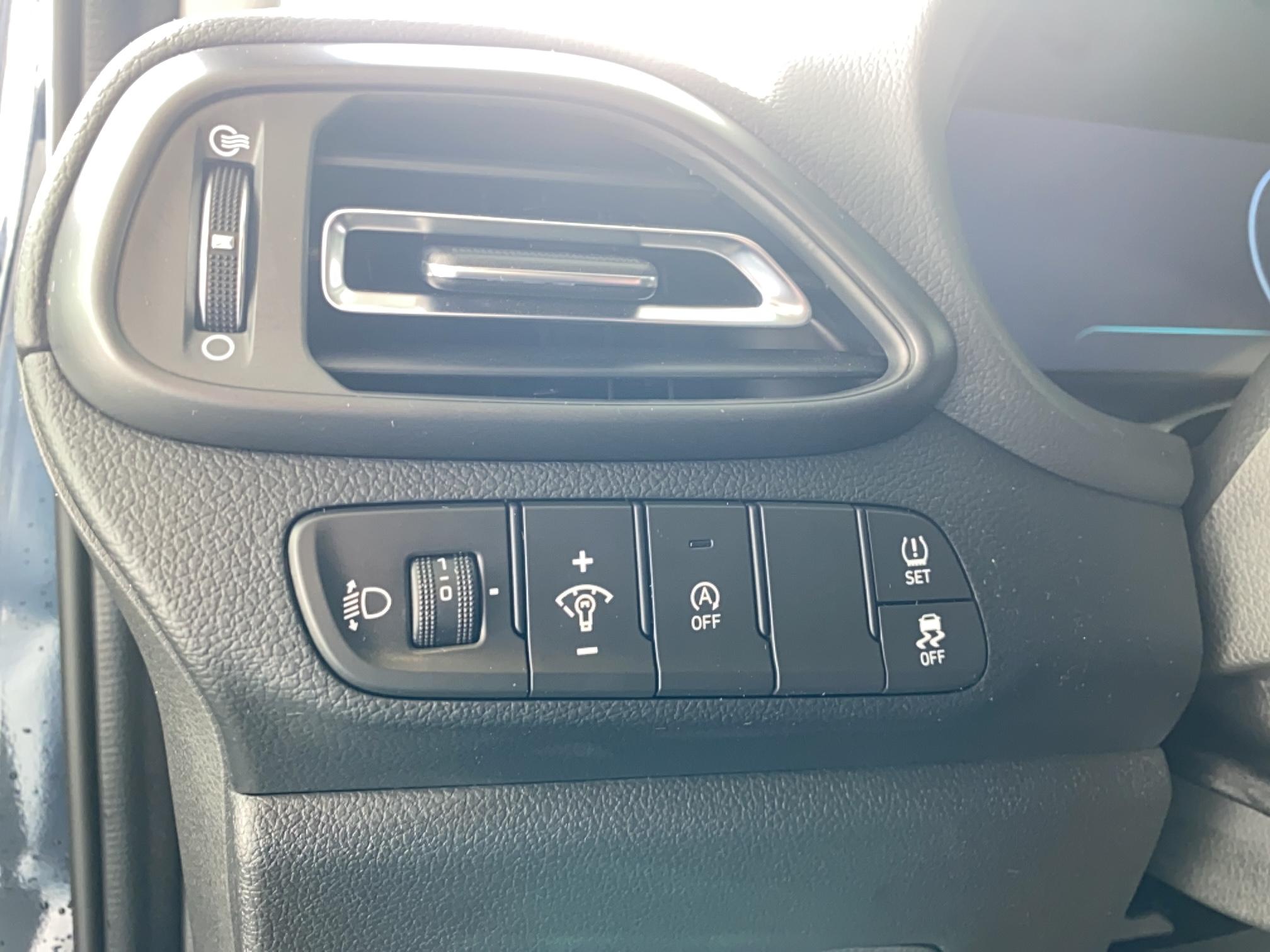 HYUNDAI i30 SW 1.0 T-GDi 100 DCT-7 Creative - Véhicule Occasion - Océane Auto HYUNDAI i30 SW 1.0 T-GDi 100 DCT-7 Creative - Véhicule Occasion Océane Auto