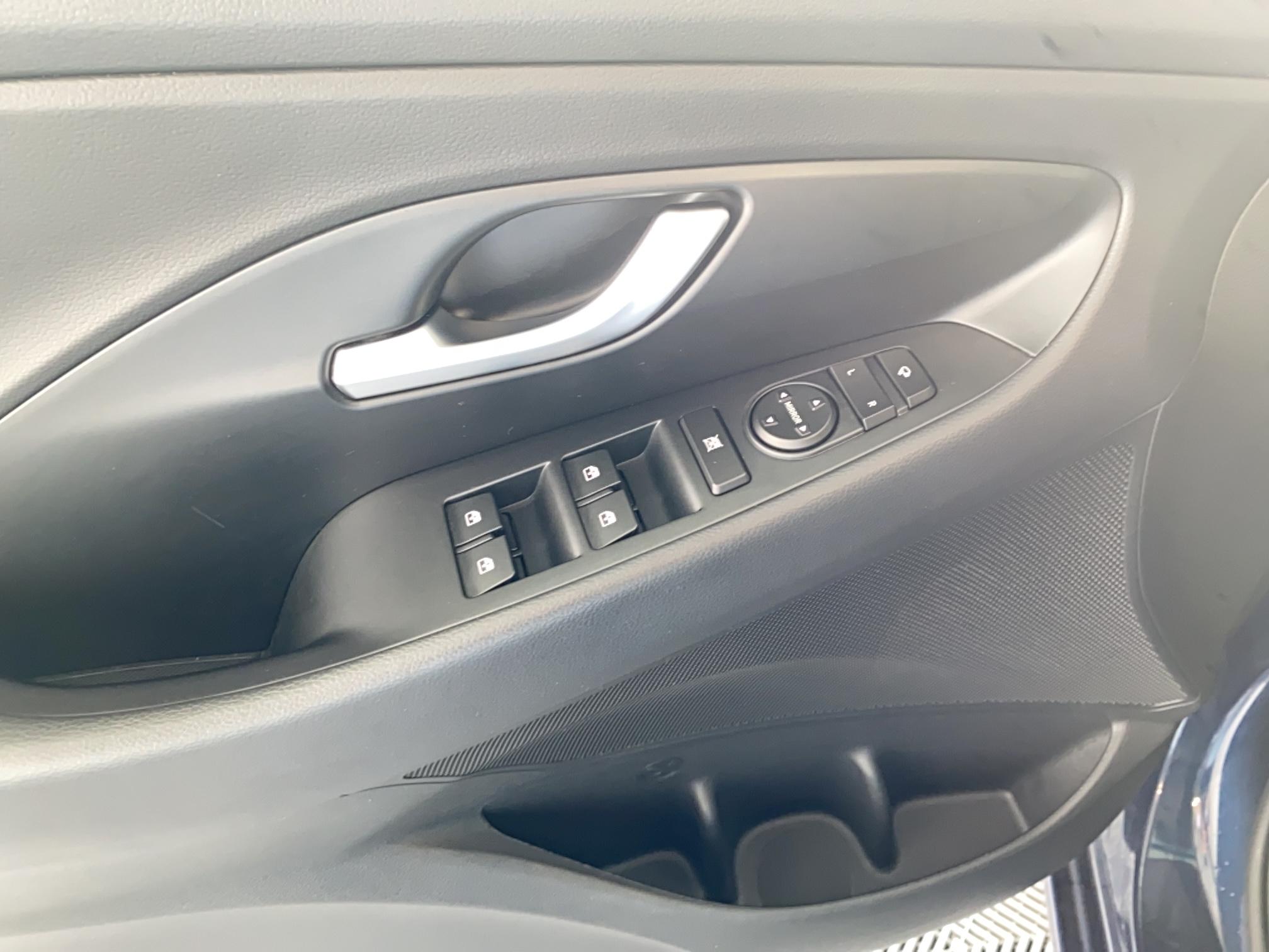 HYUNDAI i30 SW 1.0 T-GDi 100 DCT-7 Creative - Véhicule Occasion - Océane Auto HYUNDAI i30 SW 1.0 T-GDi 100 DCT-7 Creative - Véhicule Occasion Océane Auto