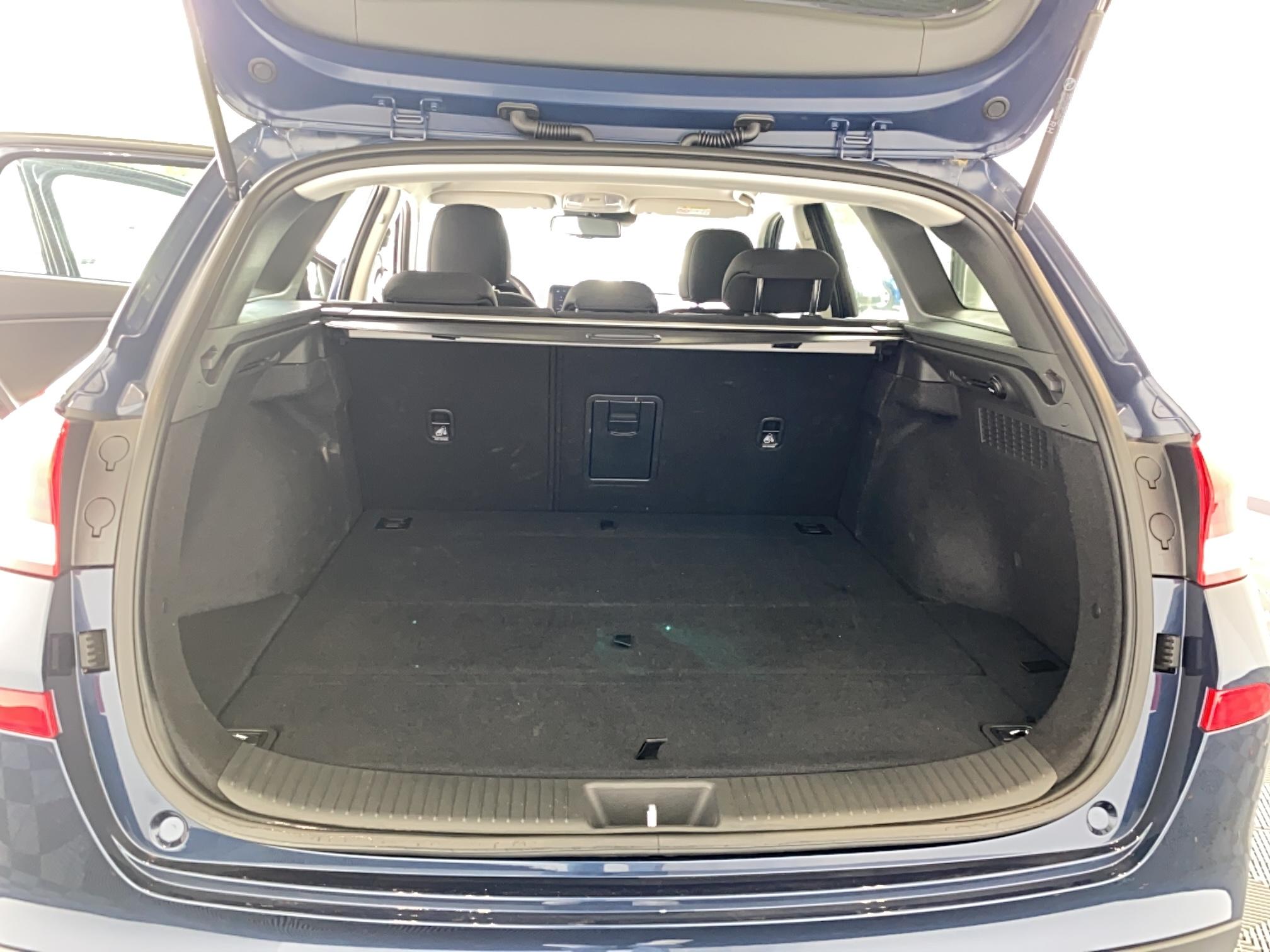 HYUNDAI i30 SW 1.0 T-GDi 100 DCT-7 Creative - Véhicule Occasion - Océane Auto HYUNDAI i30 SW 1.0 T-GDi 100 DCT-7 Creative - Véhicule Occasion Océane Auto