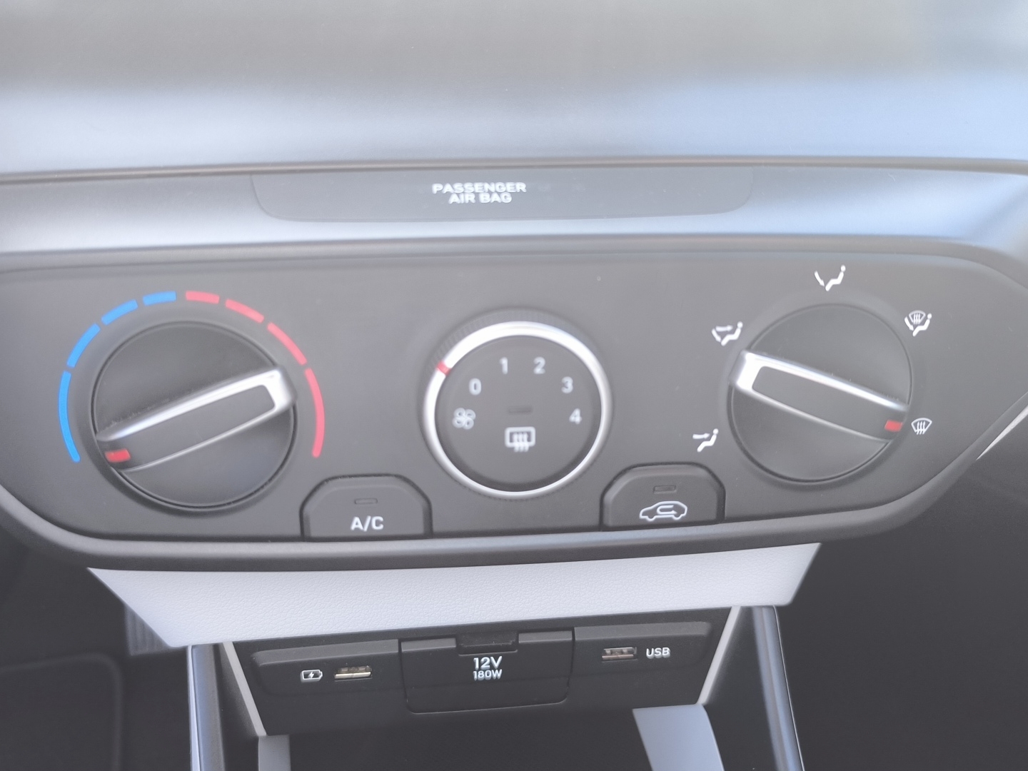 HYUNDAI i20 1.0 T-GDi 100 Hybrid 48V Intuitive - Véhicule Occasion Océane Auto