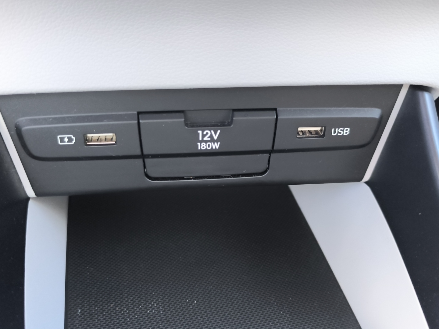 HYUNDAI i20 1.0 T-GDi 100 Hybrid 48V Intuitive - Véhicule Occasion Océane Auto