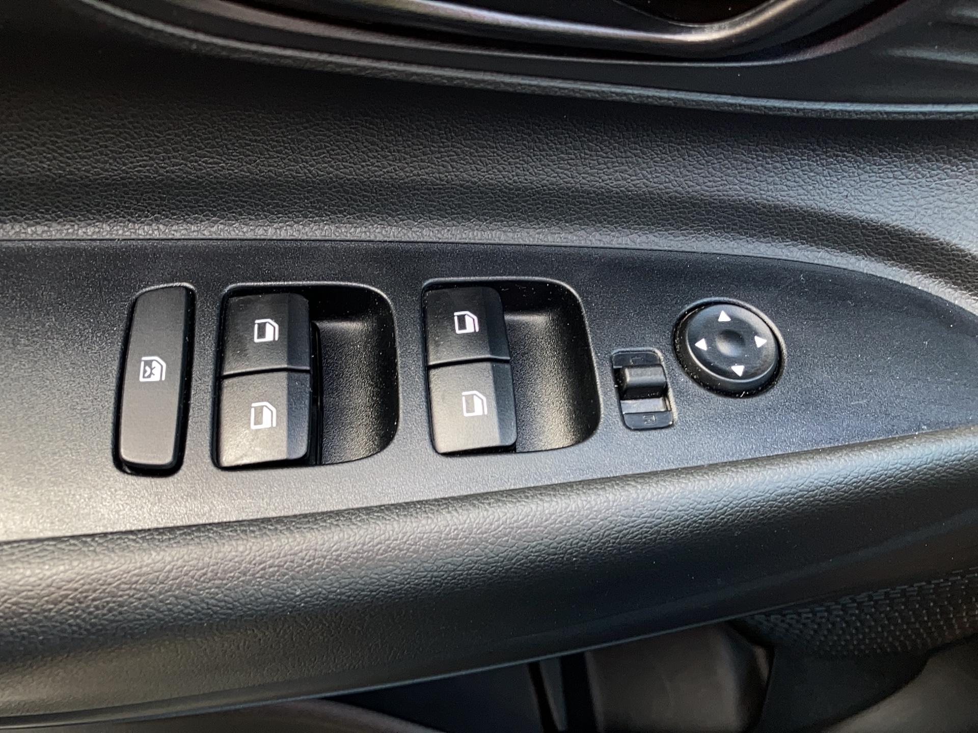 HYUNDAI i20 1.2 79 Initia - Véhicule Occasion Océane Auto