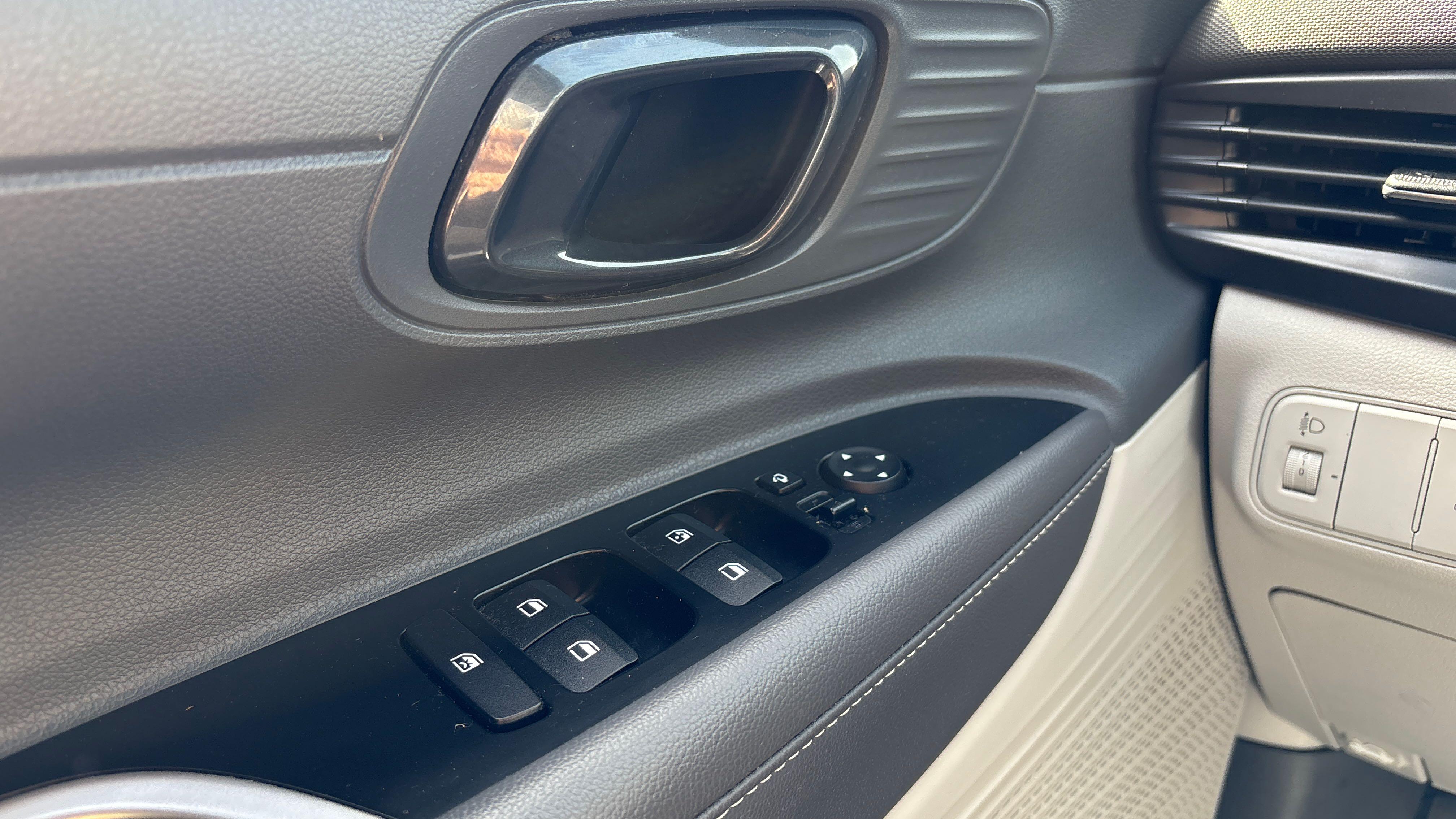 HYUNDAI Bayon 1.0 T-GDi 100 Hybrid 48V Creative - Véhicule Occasion Océane Auto