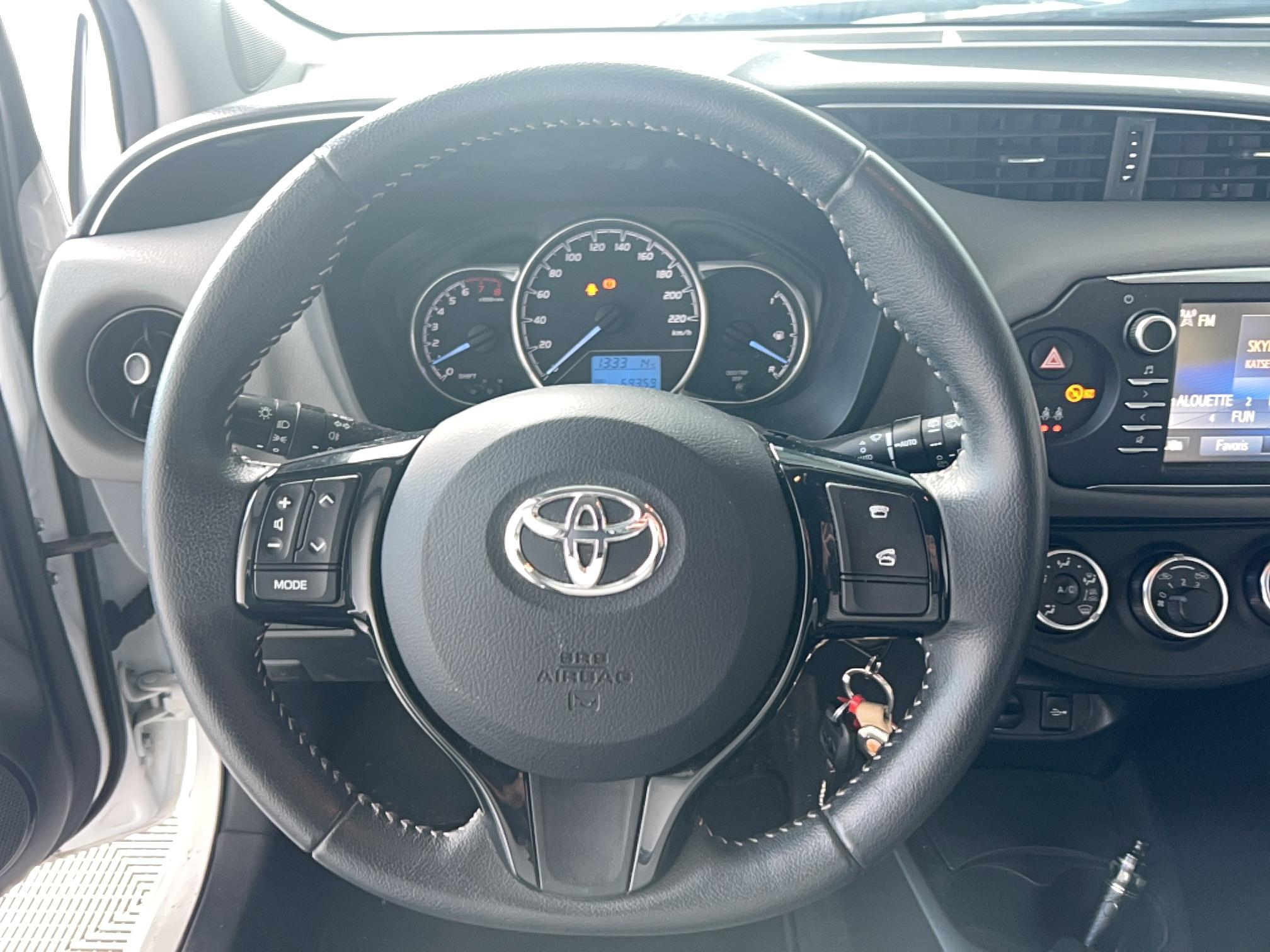 TOYOTA Yaris 70 VVT-i France - Véhicule Occasion - Océane Auto TOYOTA Yaris 70 VVT-i France - Véhicule Occasion Océane Auto