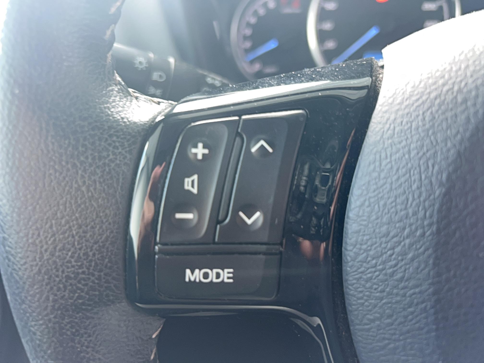 TOYOTA Yaris 70 VVT-i France - Véhicule Occasion - Océane Auto TOYOTA Yaris 70 VVT-i France - Véhicule Occasion Océane Auto