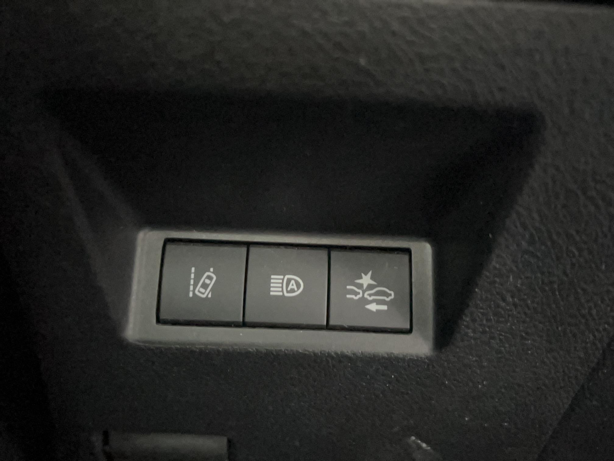 TOYOTA Yaris 70 VVT-i France - Véhicule Occasion - Océane Auto TOYOTA Yaris 70 VVT-i France - Véhicule Occasion Océane Auto