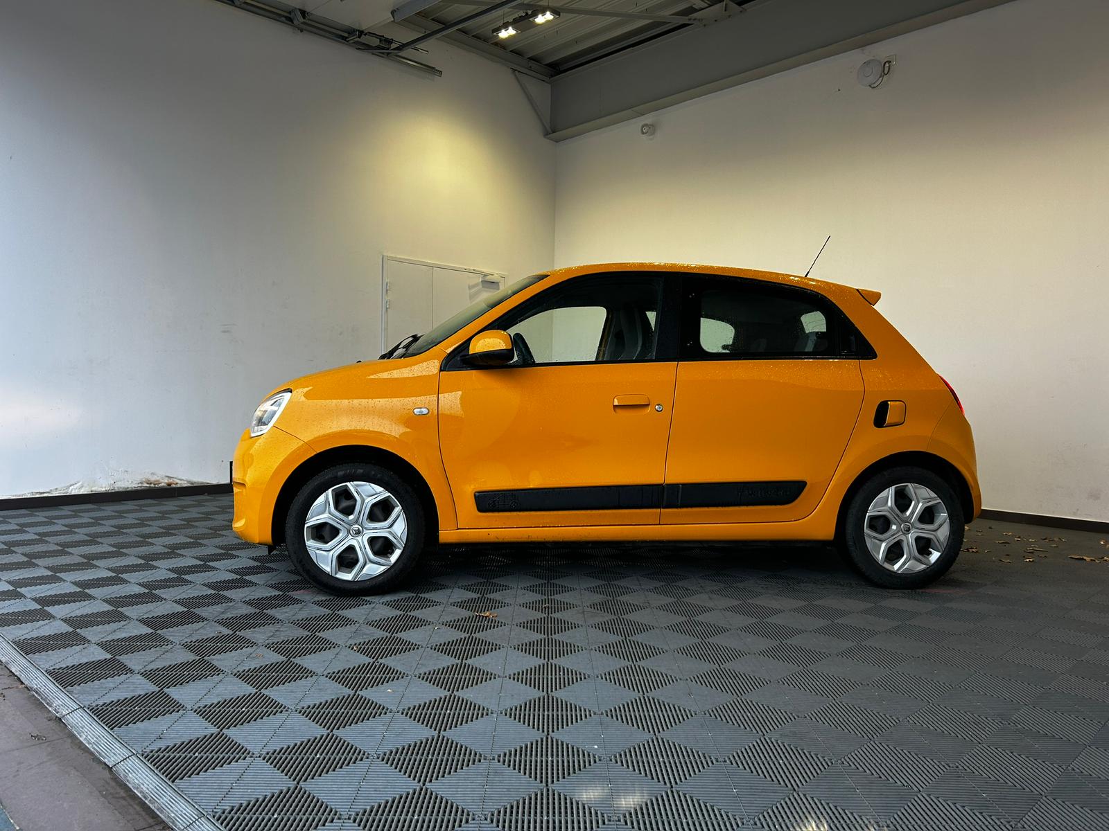 RENAULT Twingo III SCe 75 - 20 Zen - Véhicule Occasion - Océane Auto RENAULT Twingo III SCe 75 - 20 Zen - Véhicule Occasion Océane Auto