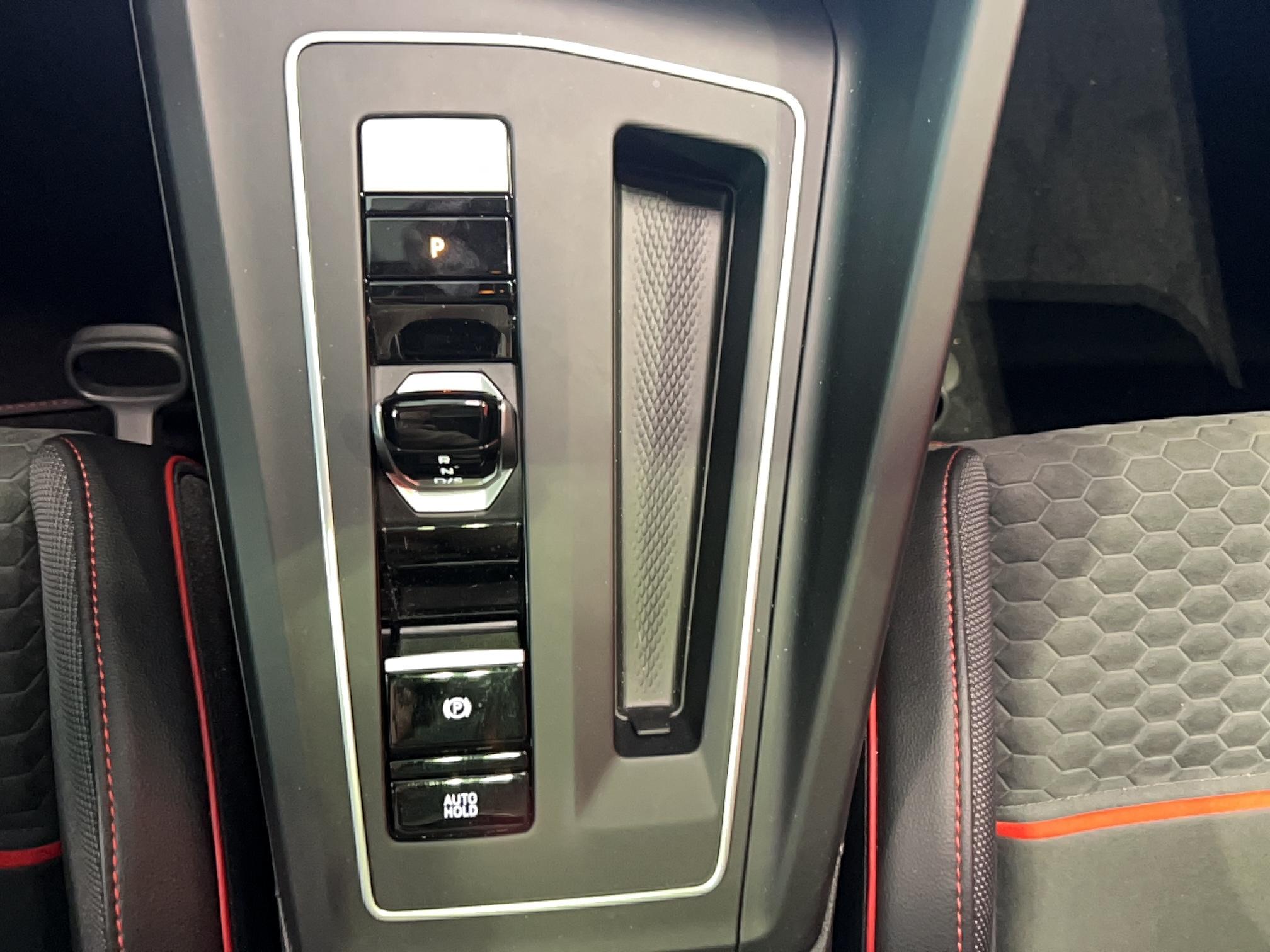 VOLKSWAGEN Golf 2.0 TSI 300 DSG7 GTI Clubsport - Véhicule Occasion Océane Auto