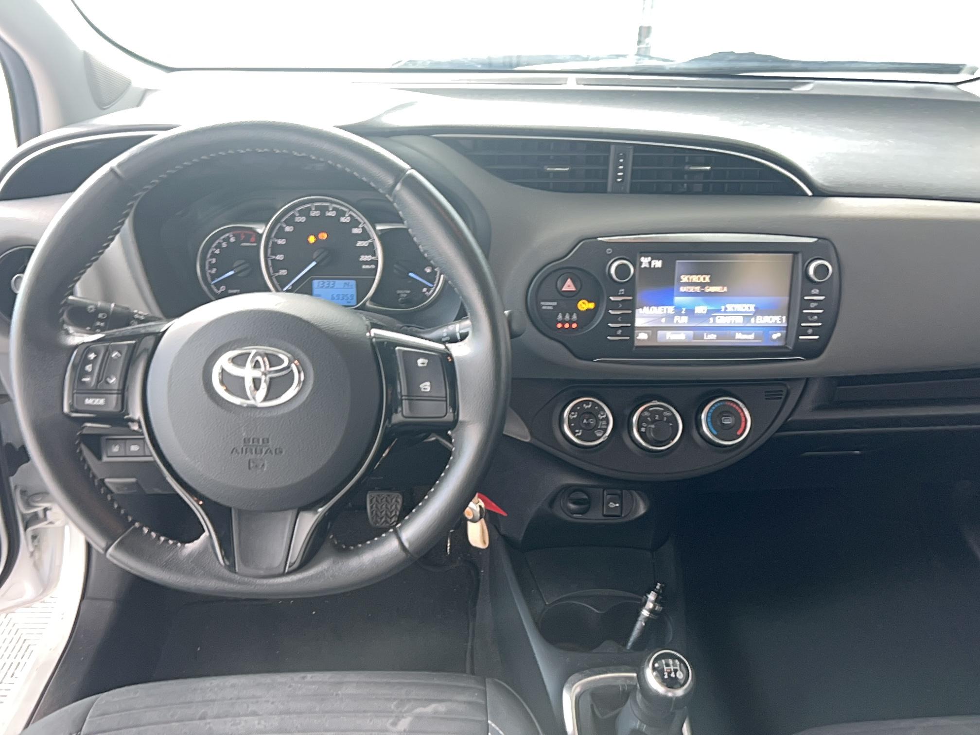 TOYOTA Yaris 70 VVT-i France - Véhicule Occasion - Océane Auto TOYOTA Yaris 70 VVT-i France - Véhicule Occasion Océane Auto