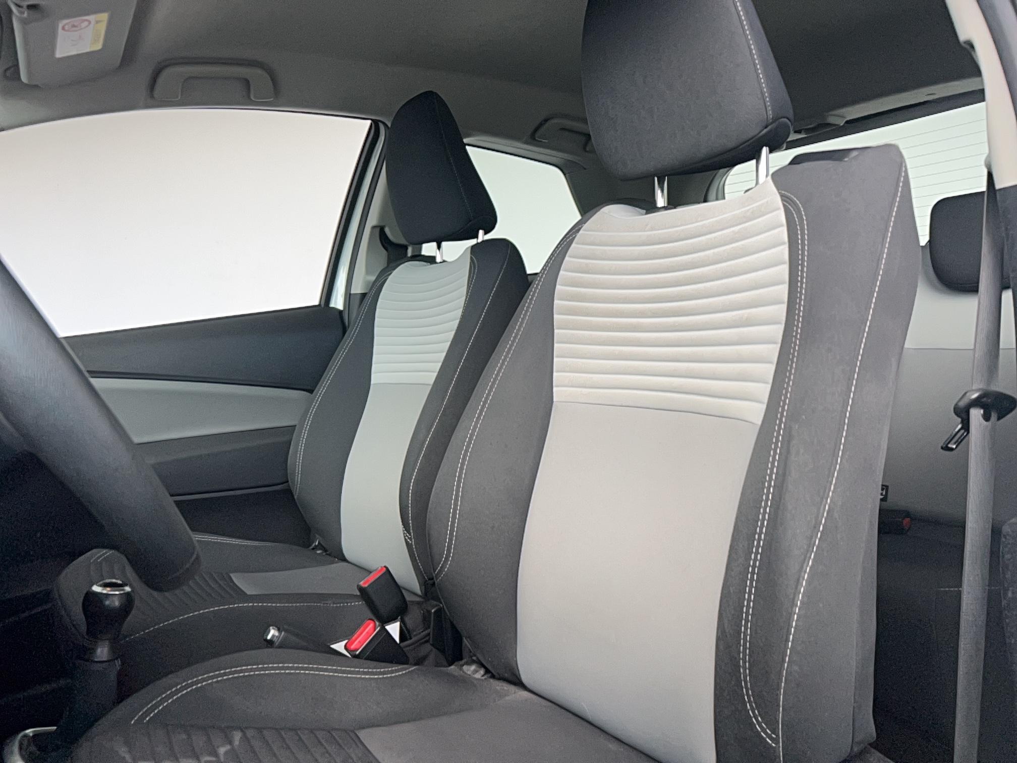 TOYOTA Yaris 70 VVT-i France - Véhicule Occasion - Océane Auto TOYOTA Yaris 70 VVT-i France - Véhicule Occasion Océane Auto