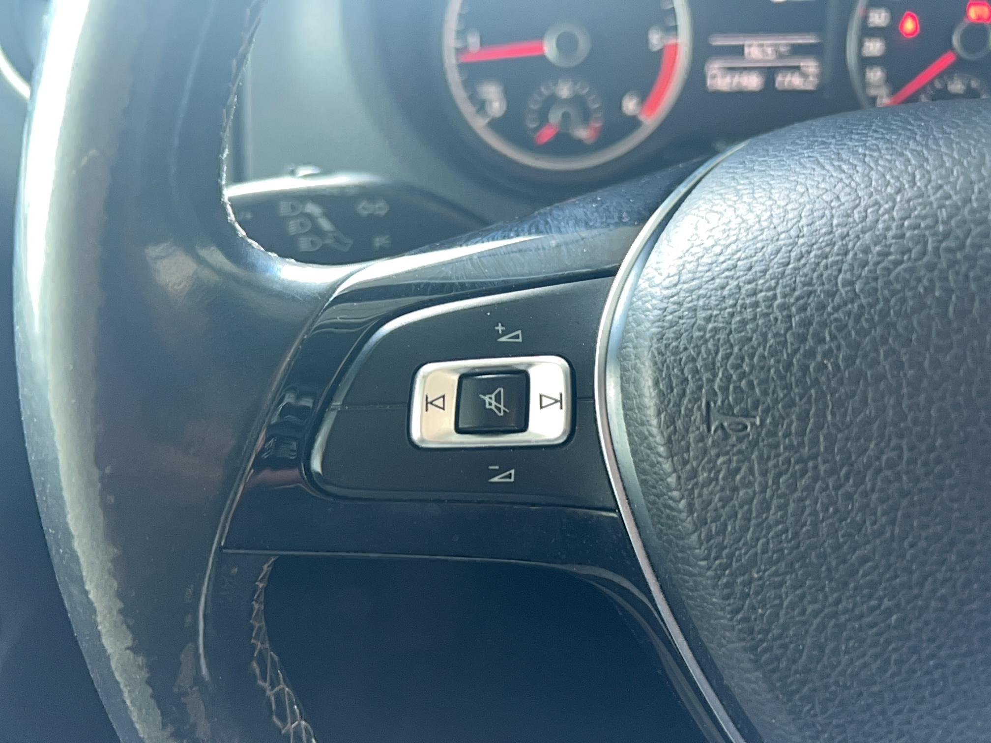 VOLKSWAGEN UTILITAIRES AMAROK DOUBLE CAB 2.0 TDI 180 FAP 4MOTION (PERMANENT) ULTIMATE A - Véhicule Occasion - Océane Auto VOLKSWAGEN UTILITAIRES AMAROK DOUBLE CAB 2.0 TDI 180 FAP 4MOTION (PERMANENT) ULTIMATE A - Véhicule Occasion Océane Auto