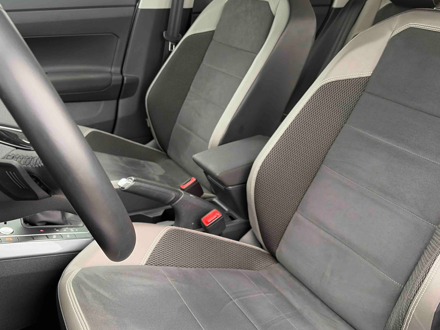 VOLKSWAGEN Polo 1.0 TSI 115 S&S DSG7 Carat Exclusive - Véhicule Occasion Océane Auto