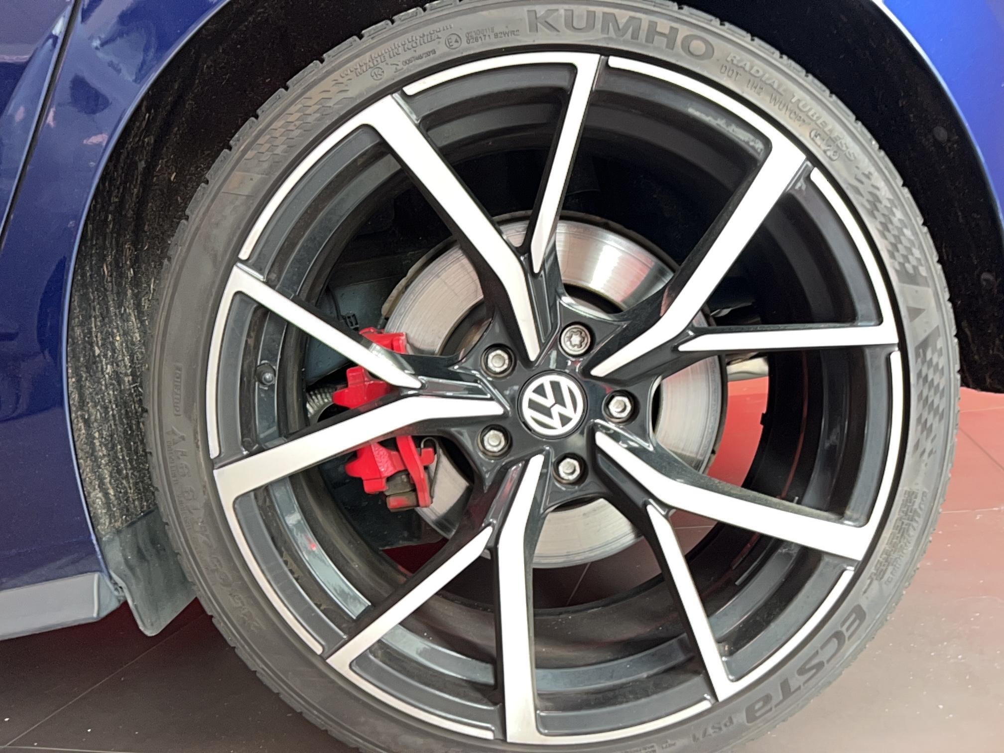 VOLKSWAGEN Golf 2.0 TSI 300 DSG7 GTI Clubsport - Véhicule Occasion Océane Auto