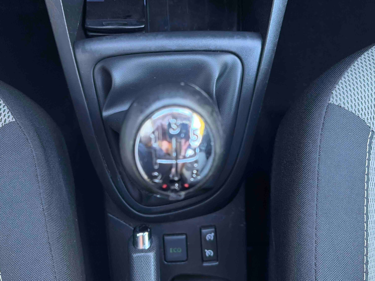 RENAULT Captur dCi 90 Energy eco² Business E6 - Véhicule Occasion Océane Auto