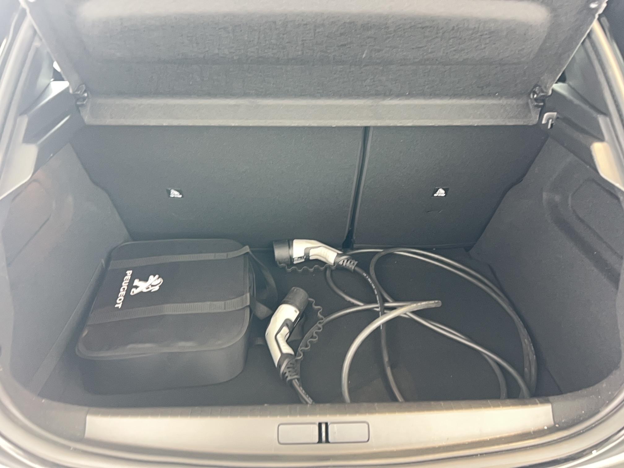 PEUGEOT 208 Electrique 50 kWh 136ch Active - Véhicule Occasion Océane Auto