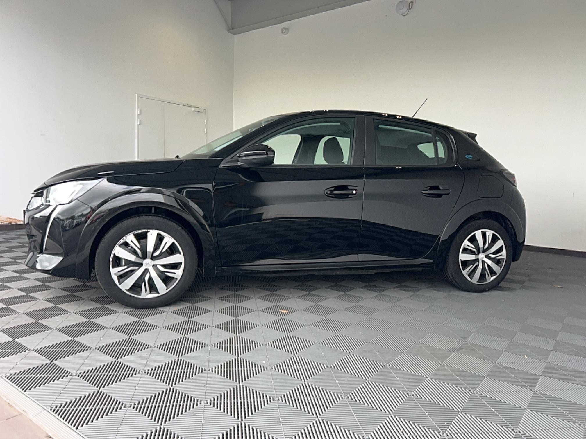 PEUGEOT 208 Electrique 50 kWh 136ch Active - Véhicule Occasion Océane Auto