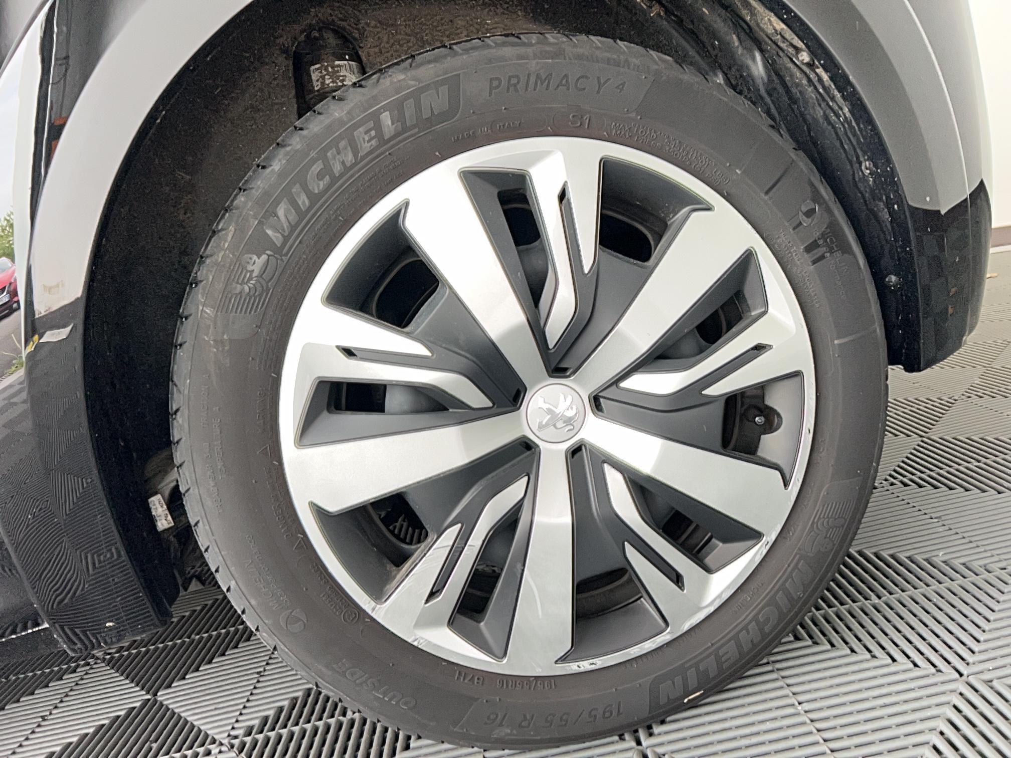 PEUGEOT 208 Electrique 50 kWh 136ch Active - Véhicule Occasion Océane Auto