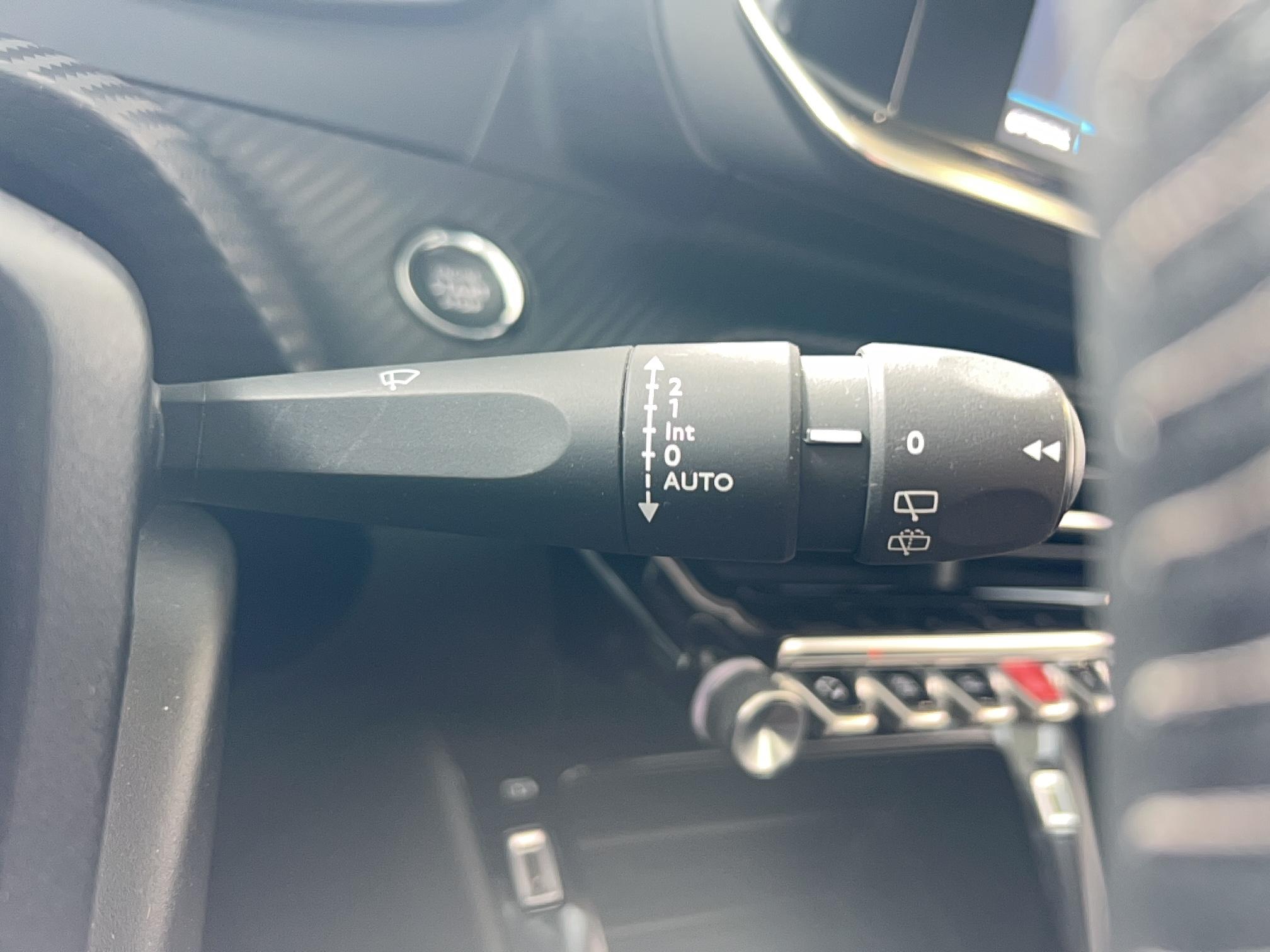 PEUGEOT 208 Electrique 50 kWh 136ch Active - Véhicule Occasion Océane Auto