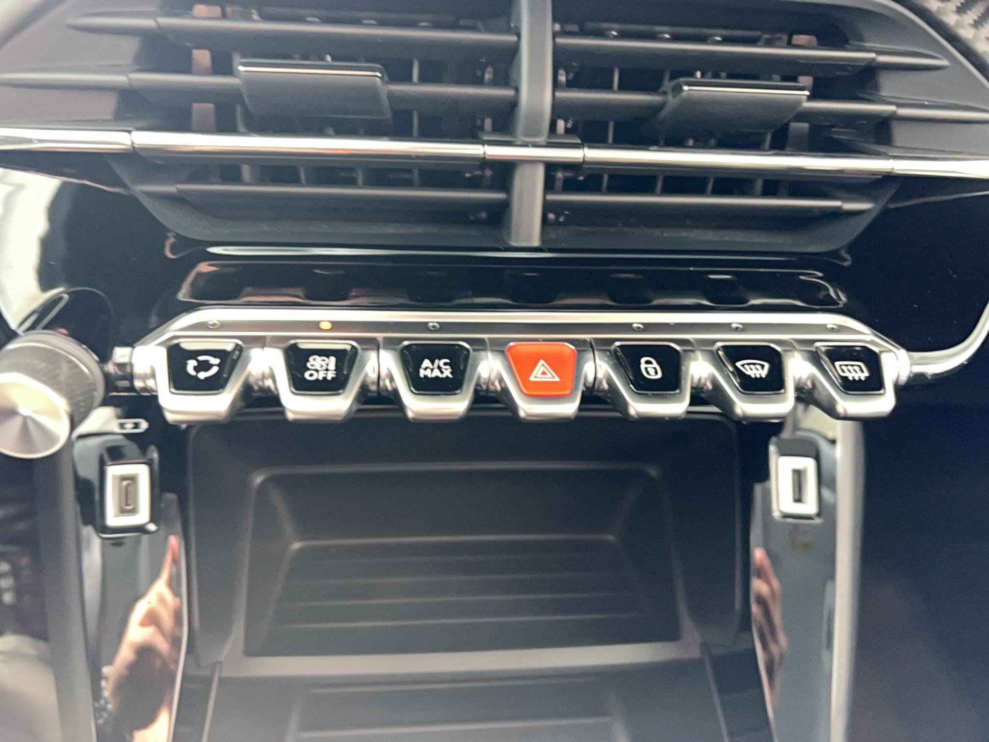 PEUGEOT 208 Electrique 50 kWh 136ch Active - Véhicule Occasion Océane Auto