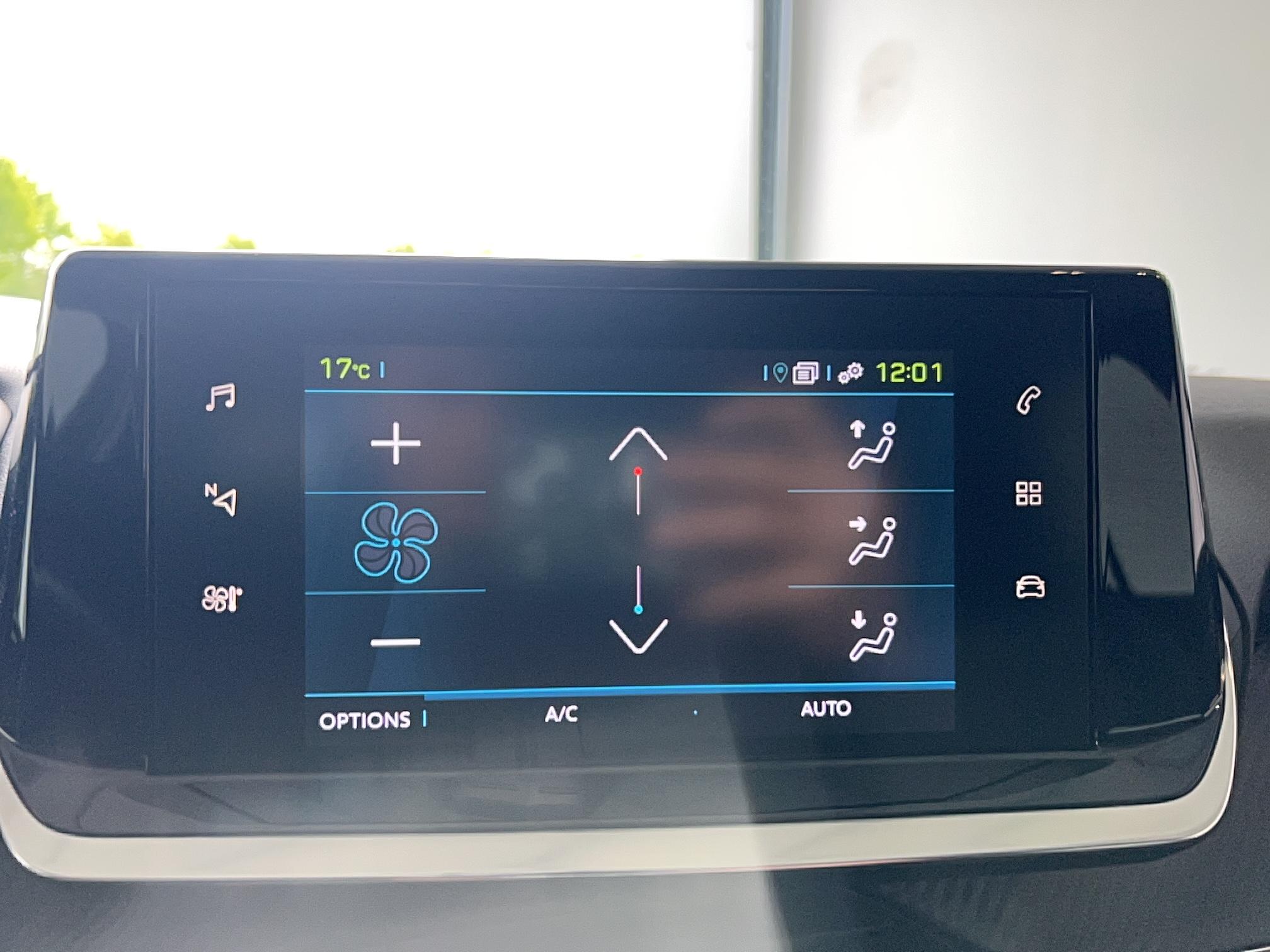 PEUGEOT 208 Electrique 50 kWh 136ch Active - Véhicule Occasion Océane Auto