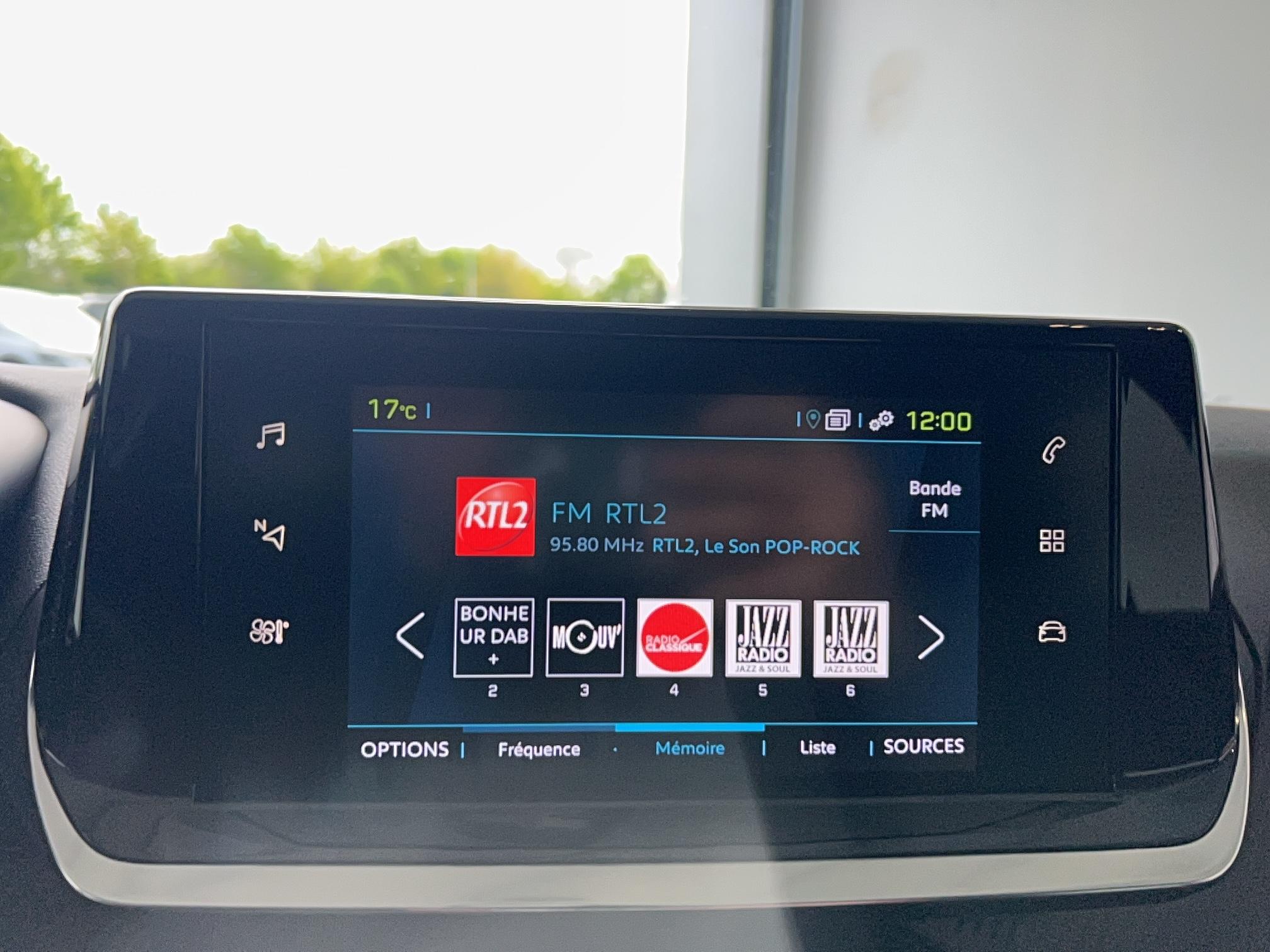 PEUGEOT 208 Electrique 50 kWh 136ch Active - Véhicule Occasion Océane Auto