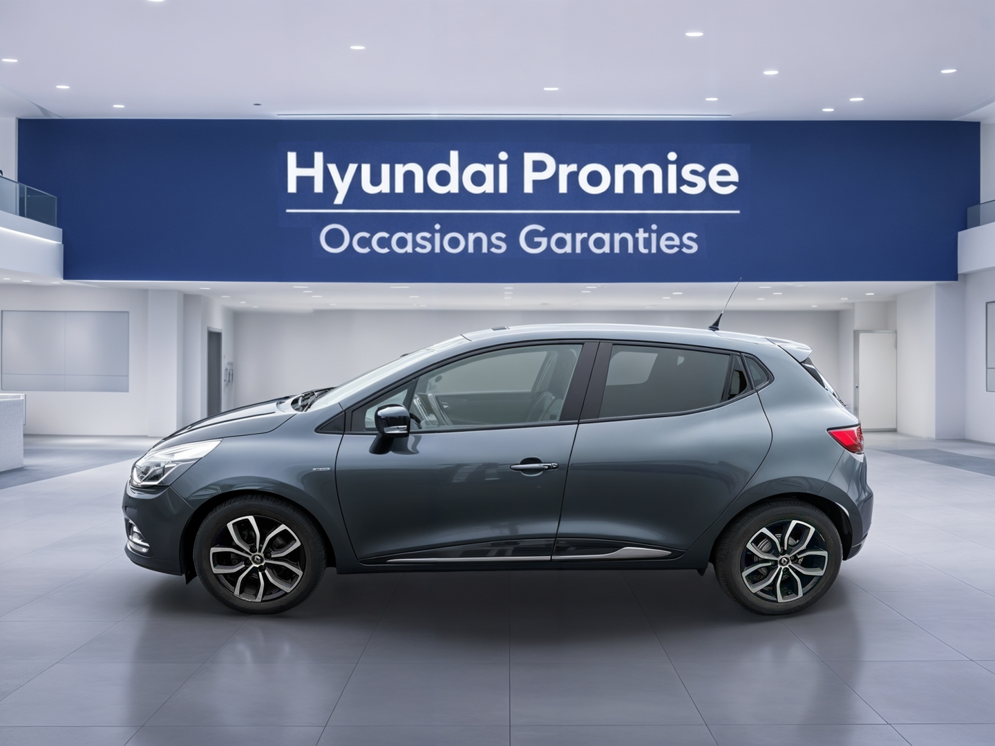 RENAULT Clio TCe 90 Energy Limited - Véhicule Occasion Océane Auto