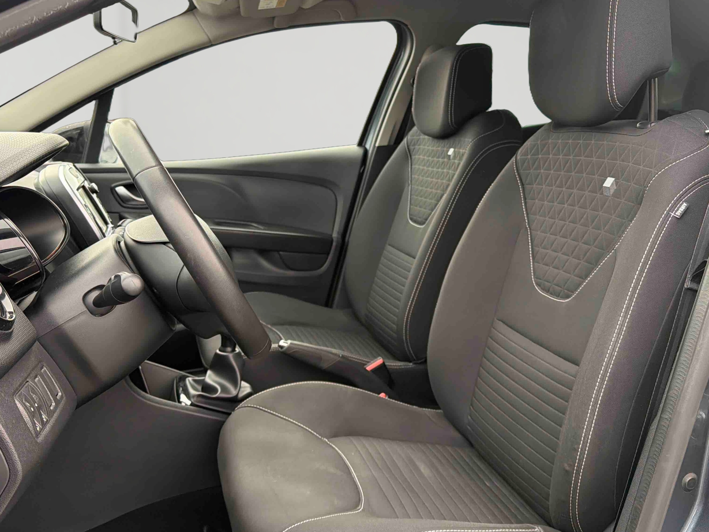 RENAULT Clio TCe 90 Energy Limited - Véhicule Occasion Océane Auto