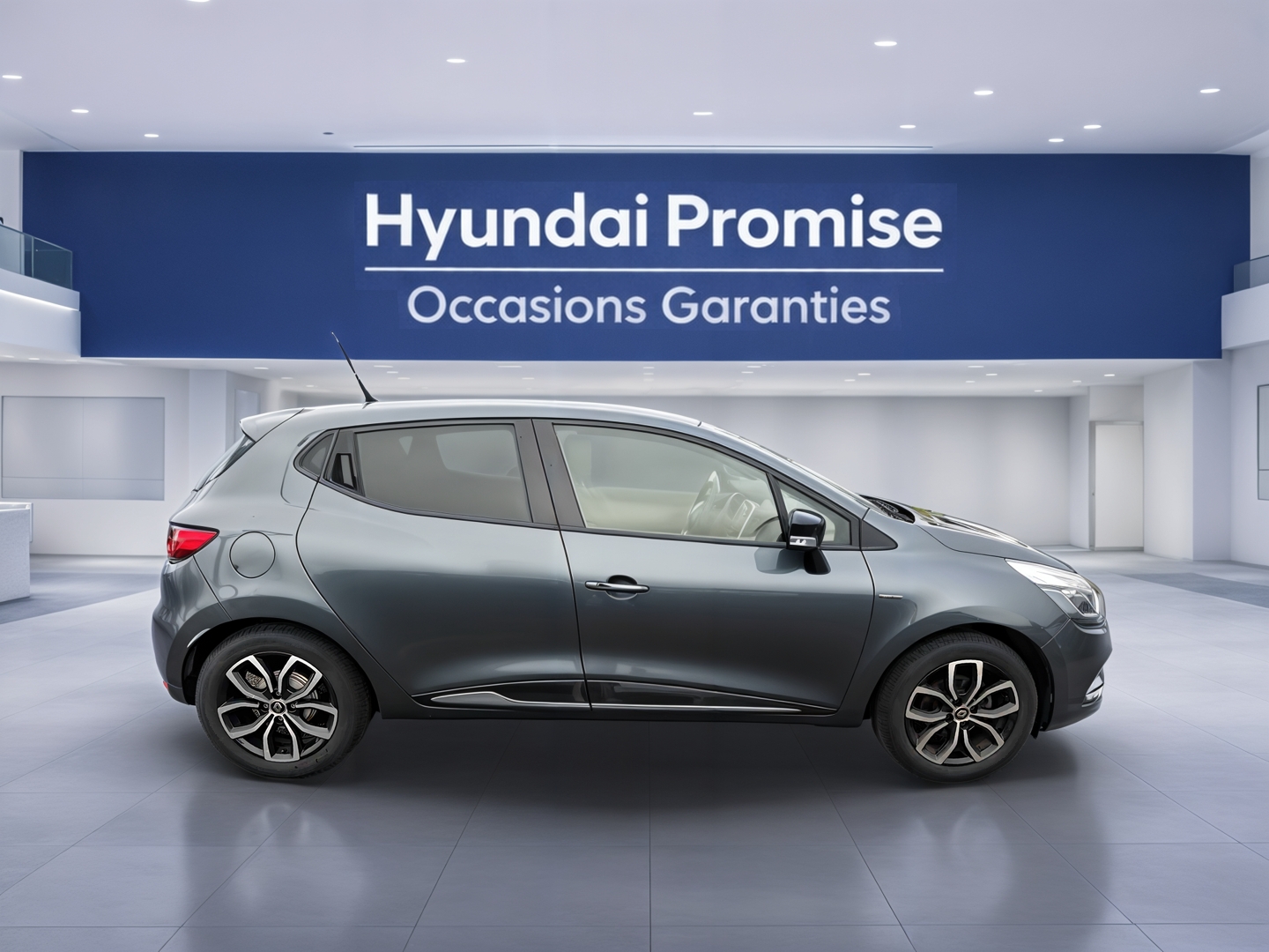 RENAULT Clio TCe 90 Energy Limited - Véhicule Occasion Océane Auto