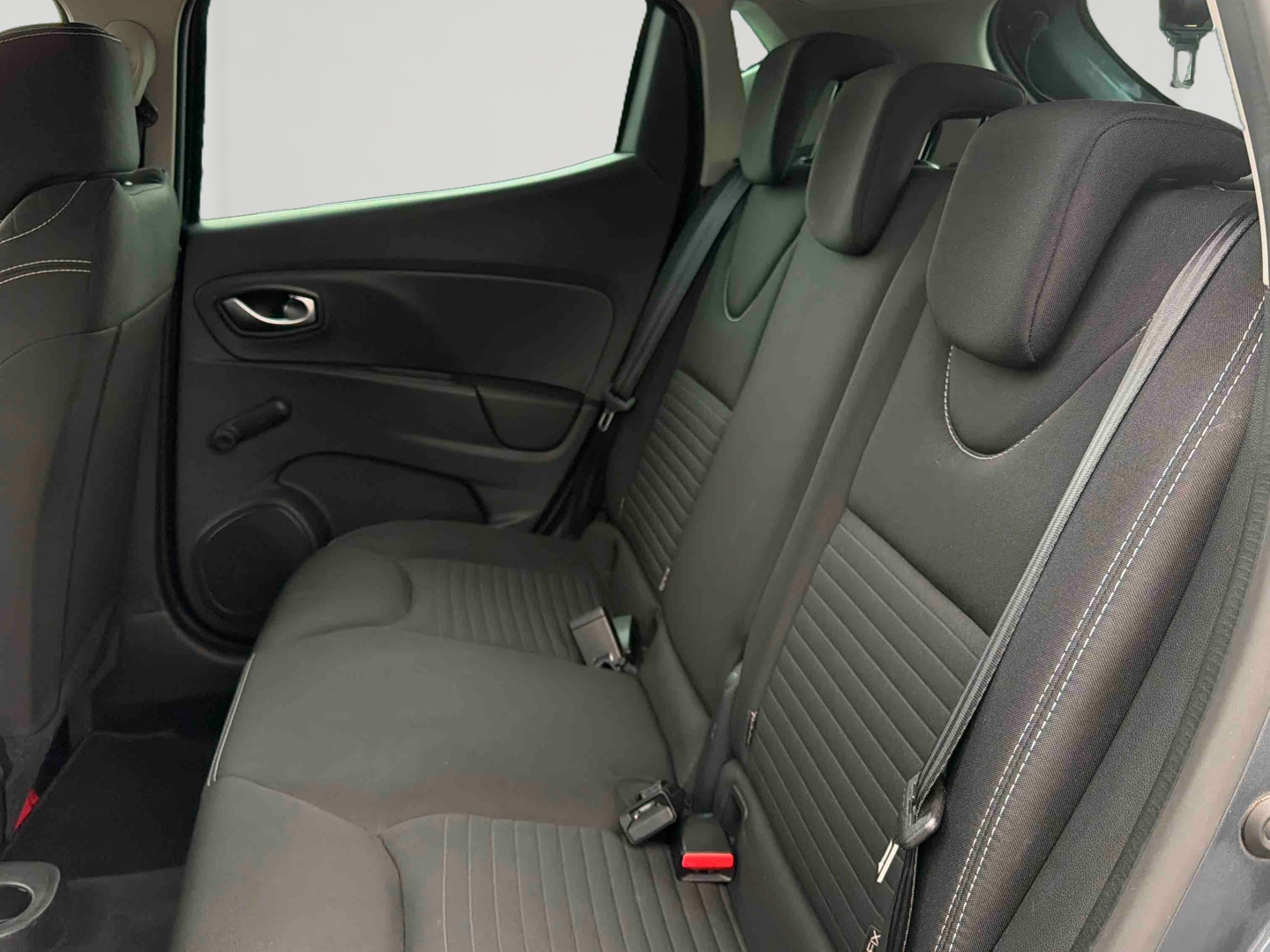 RENAULT Clio TCe 90 Energy Limited - Véhicule Occasion Océane Auto