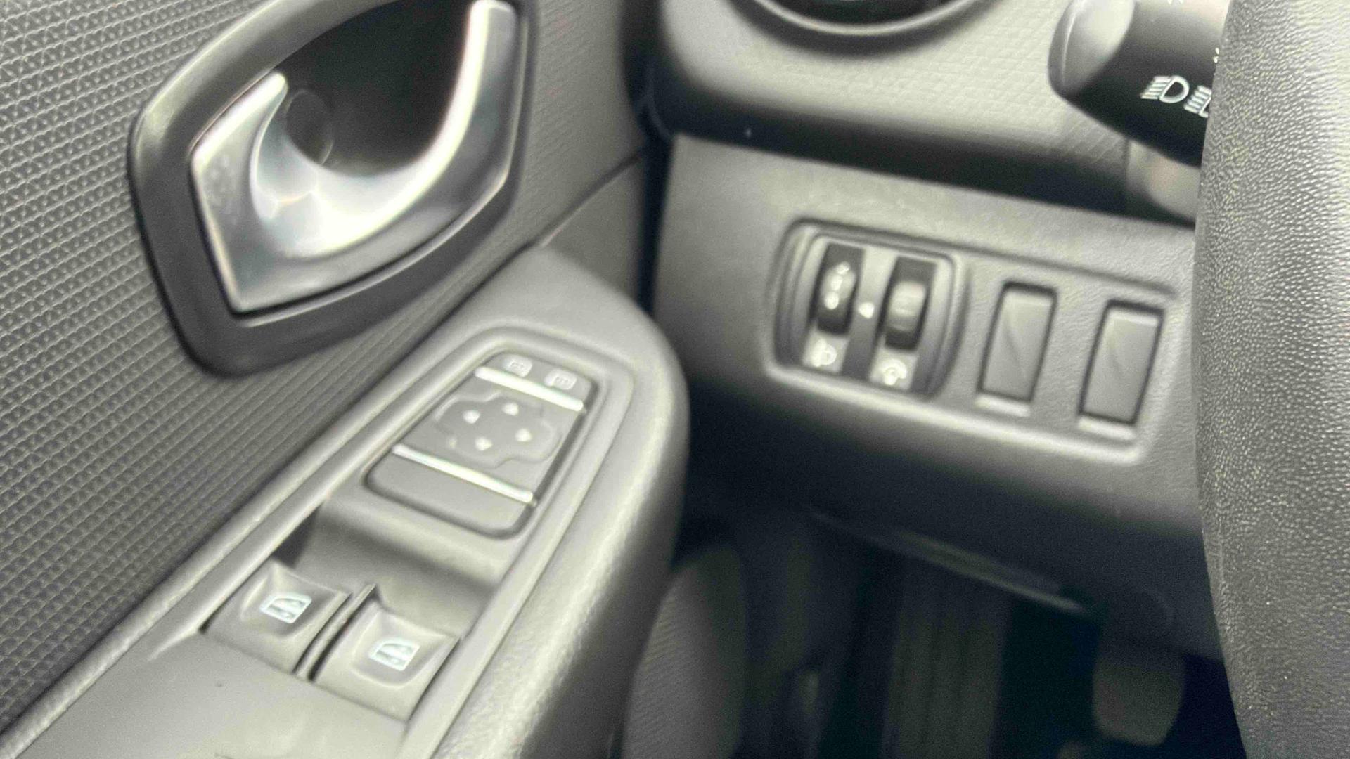 RENAULT Clio TCe 90 Energy Limited - Véhicule Occasion Océane Auto