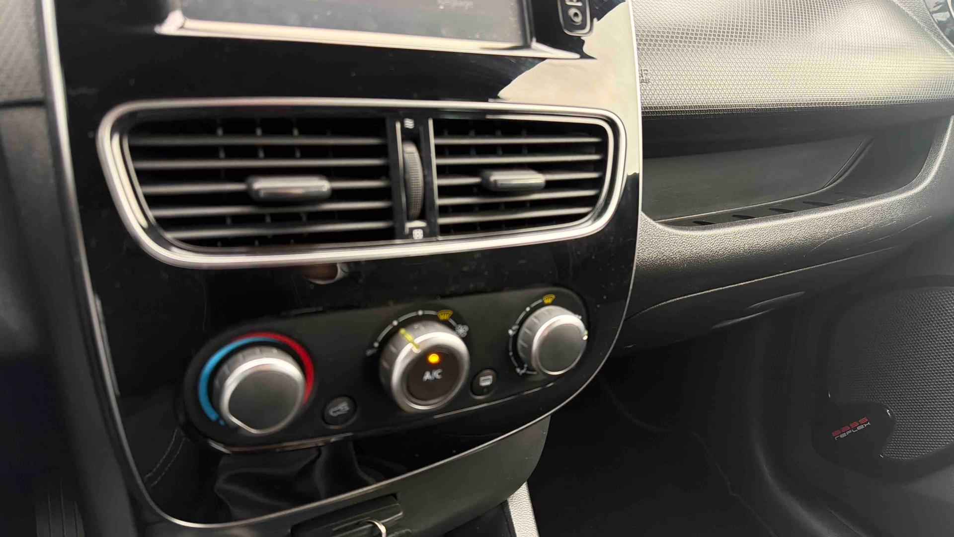 RENAULT Clio TCe 90 Energy Limited - Véhicule Occasion Océane Auto