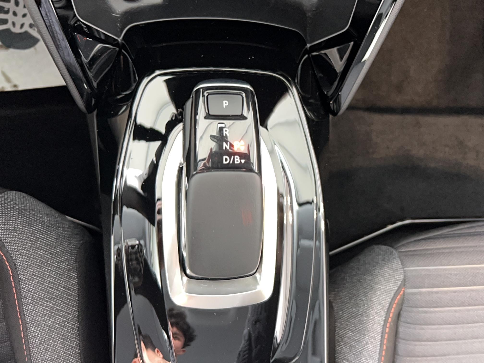 PEUGEOT 208 Electrique 50 kWh 136ch Active - Véhicule Occasion Océane Auto