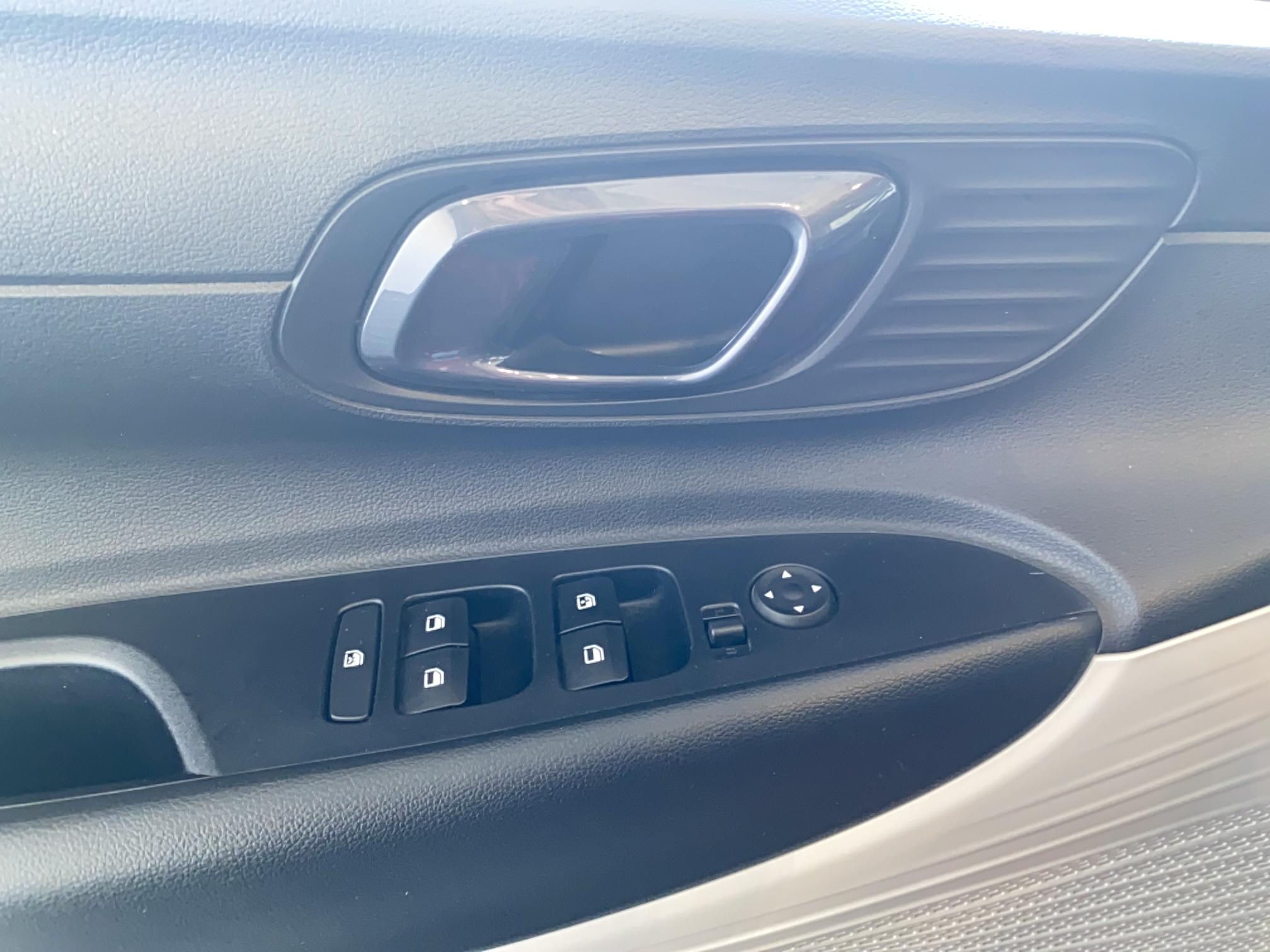 HYUNDAI i20 1.0 T-GDi 100 Hybrid 48V Business - Véhicule Occasion Océane Auto