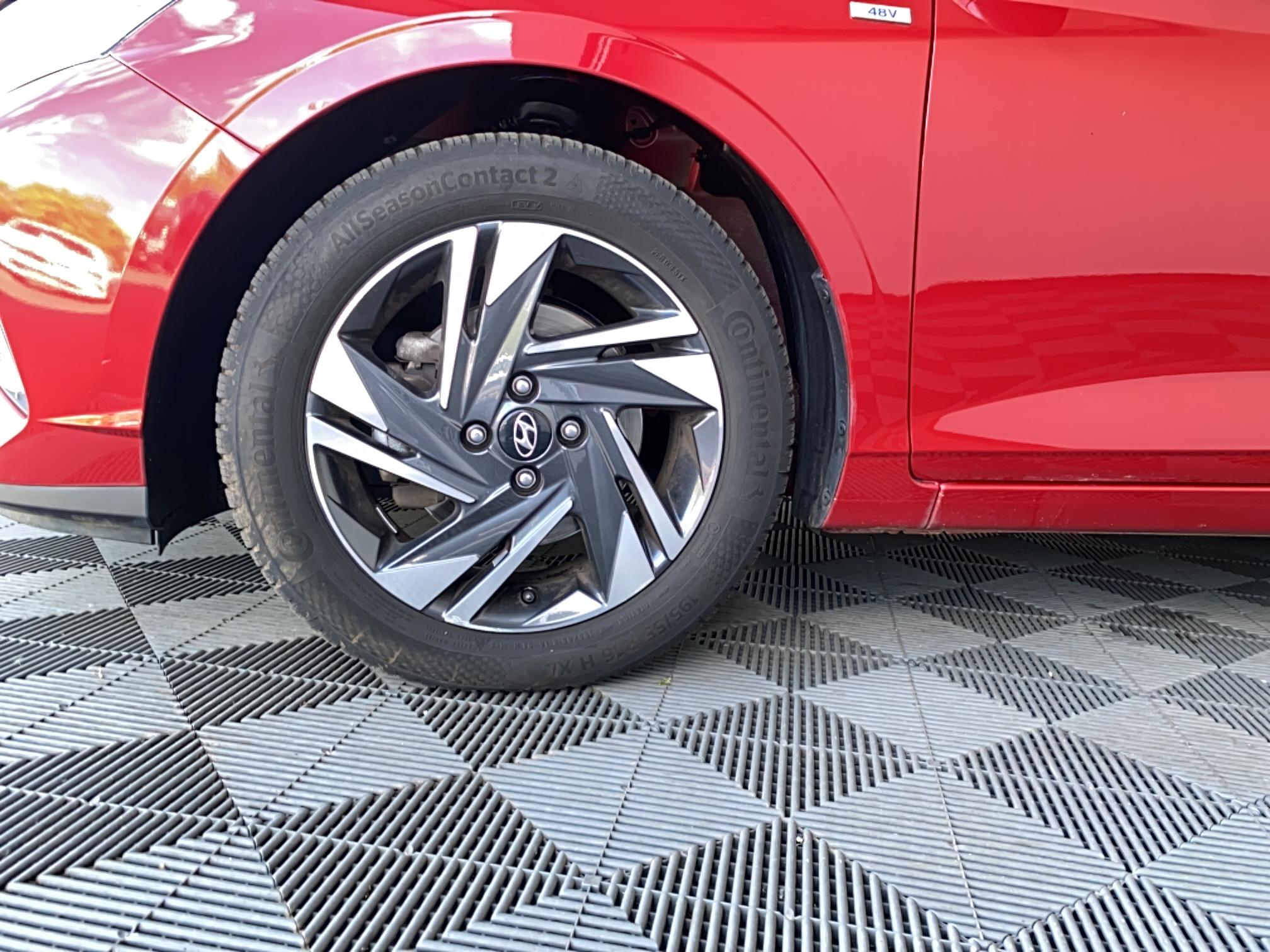 HYUNDAI i20 1.0 T-GDi 100 Hybrid 48V Business - Véhicule Occasion Océane Auto