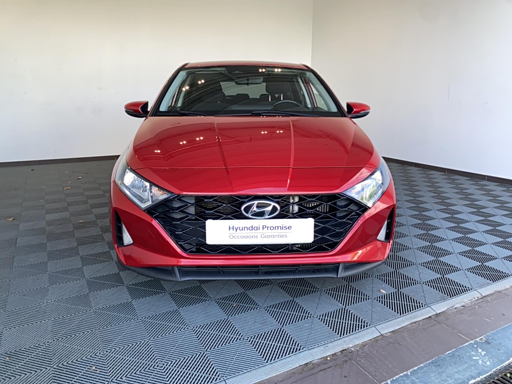 HYUNDAI i20 1.0 T-GDi 100 Hybrid 48V Business - Véhicule Occasion Océane Auto