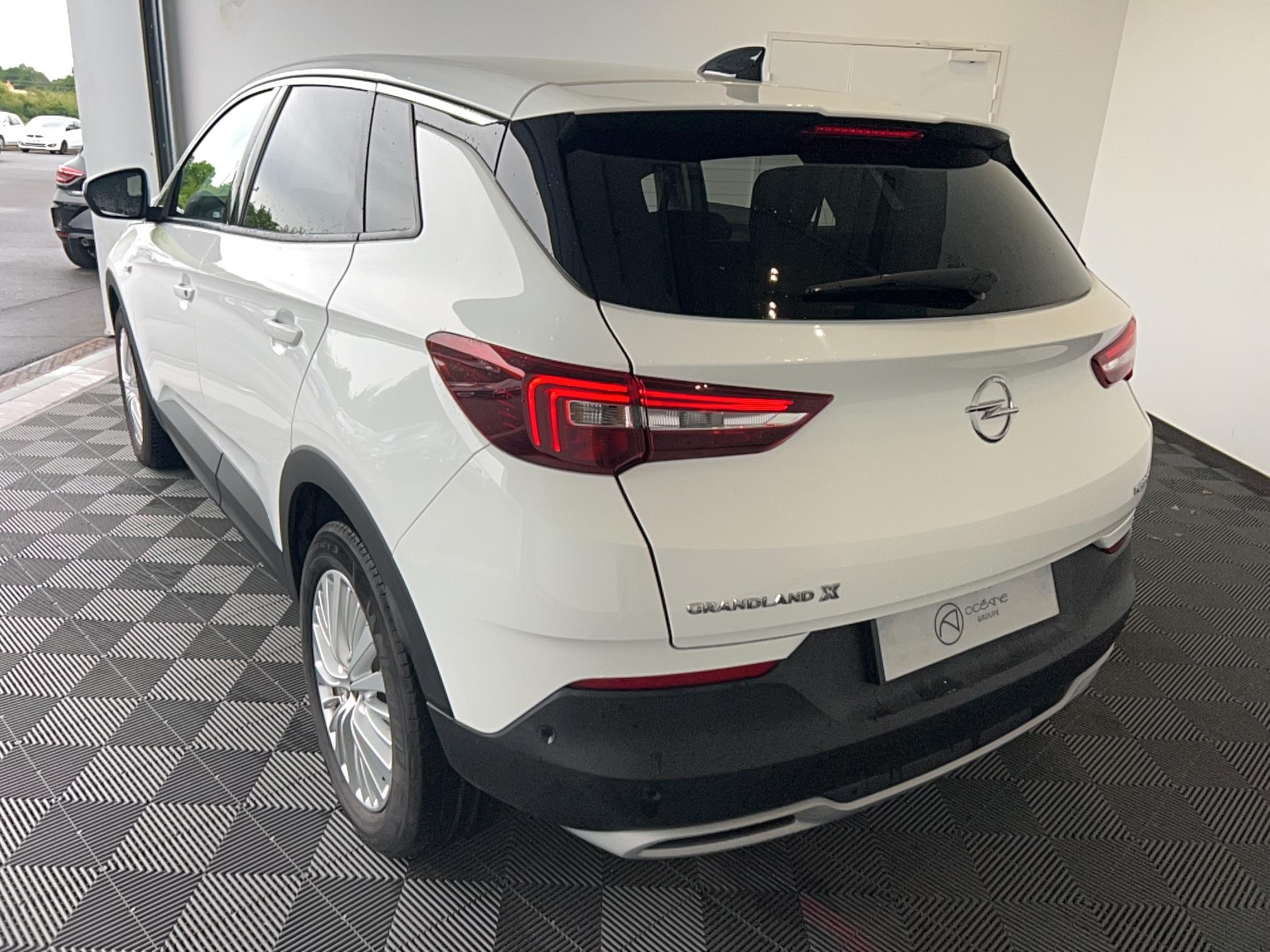 OPEL Grandland X 1.2 Turbo 130 ch ECOTEC Innovation - Véhicule Occasion Océane Auto