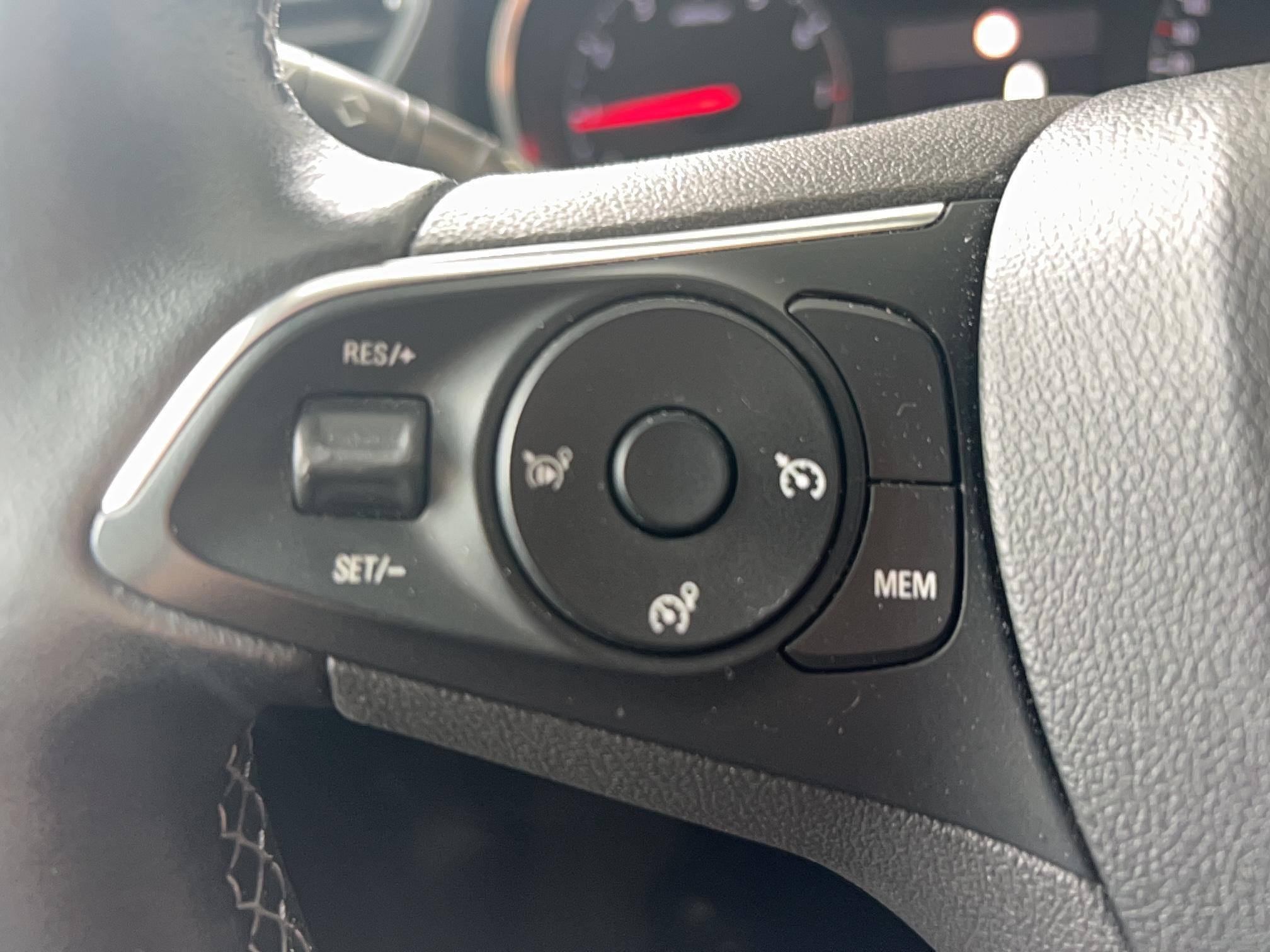 OPEL Grandland X 1.2 Turbo 130 ch ECOTEC Innovation - Véhicule Occasion Océane Auto