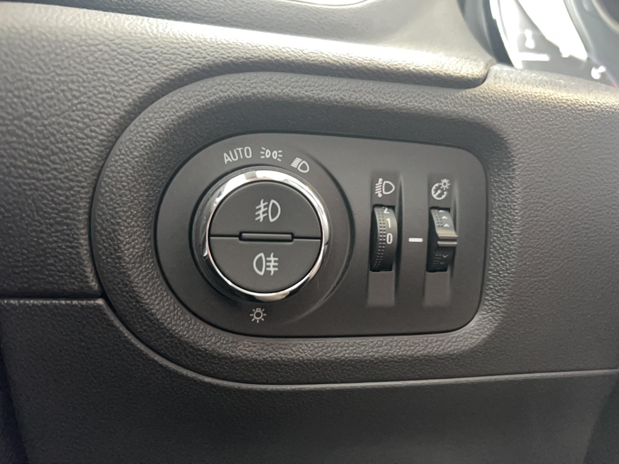 OPEL Grandland X 1.2 Turbo 130 ch ECOTEC Innovation - Véhicule Occasion Océane Auto