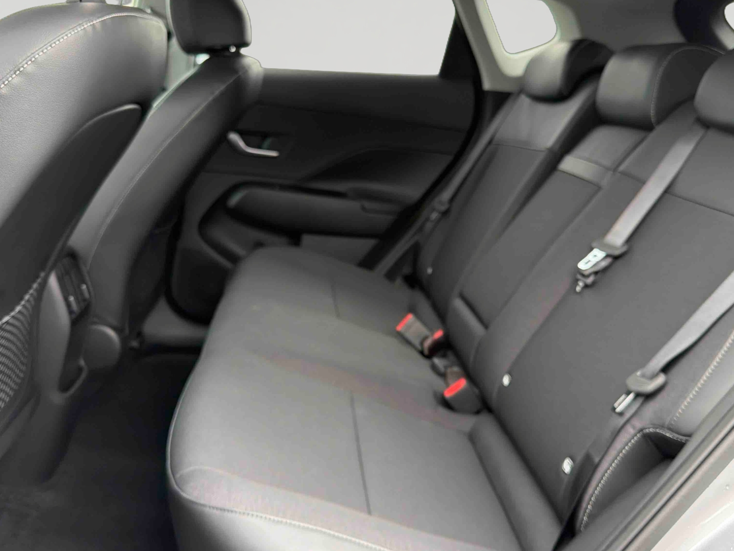 HYUNDAI Kona Electrique 65 kWh - 217 ch Creative - Véhicule Occasion - Océane Auto HYUNDAI Kona Electrique 65 kWh - 217 ch Creative - Véhicule Occasion Océane Auto