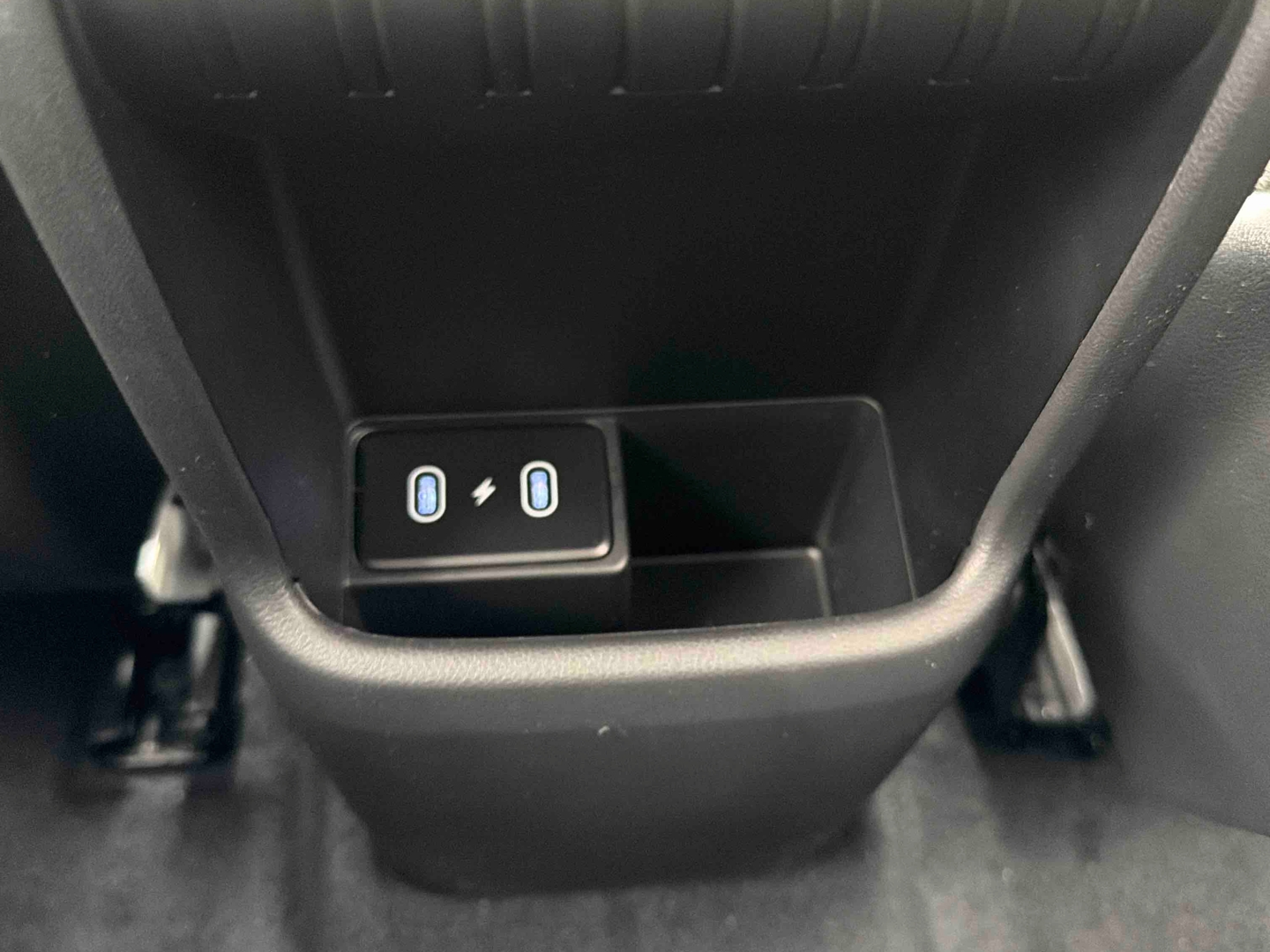 HYUNDAI Kona Electrique 65 kWh - 217 ch Creative - Véhicule Occasion - Océane Auto HYUNDAI Kona Electrique 65 kWh - 217 ch Creative - Véhicule Occasion Océane Auto