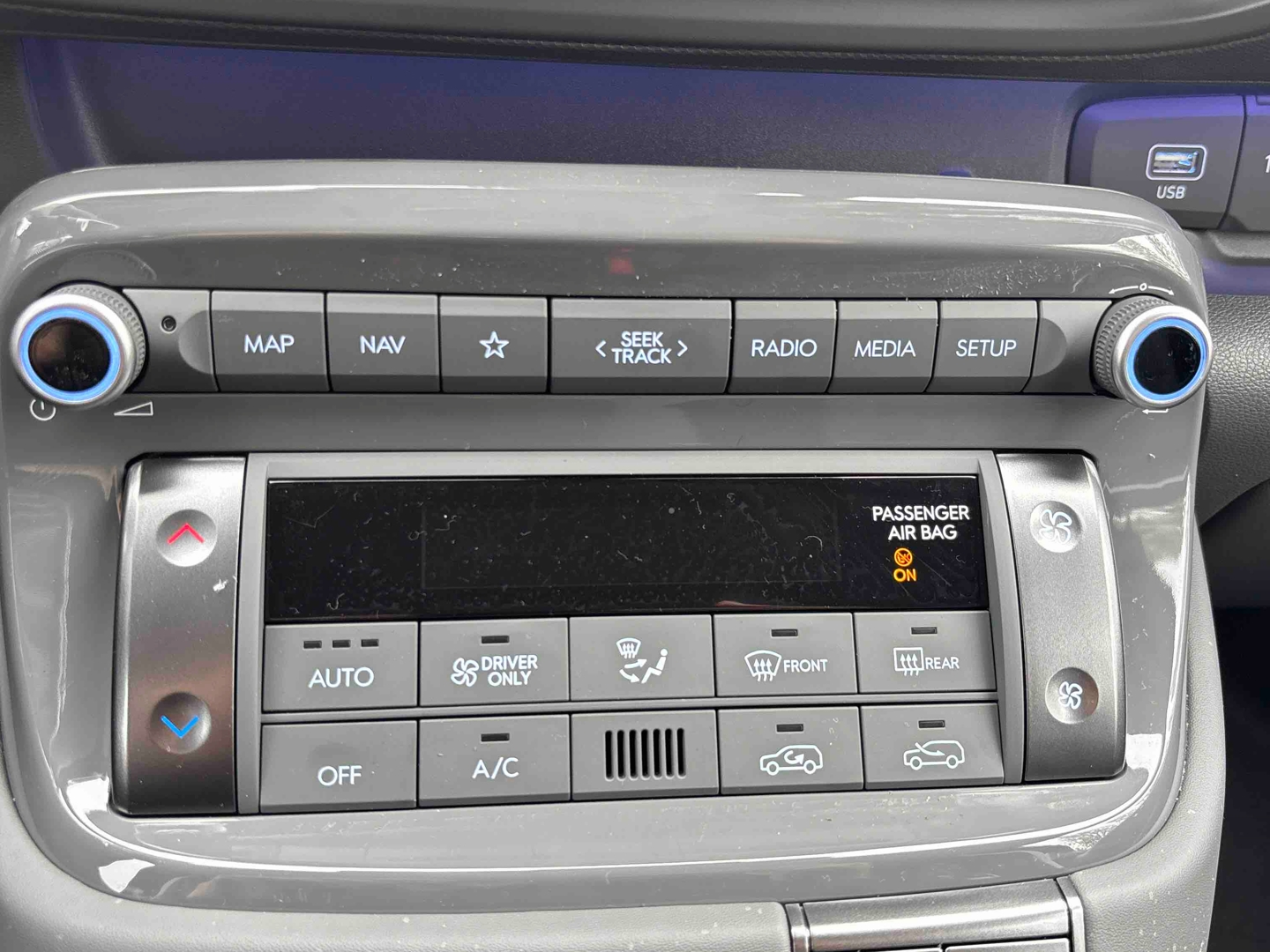 HYUNDAI Inster 49 kWh Cross Creative - Véhicule Occasion - Océane Auto HYUNDAI Inster 49 kWh Cross Creative - Véhicule Occasion Océane Auto