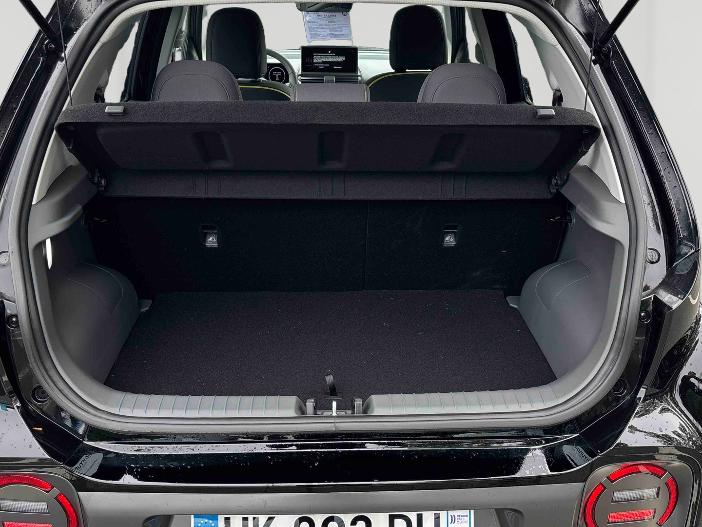 HYUNDAI Inster 49 kWh Cross Creative - Véhicule Occasion - Océane Auto HYUNDAI Inster 49 kWh Cross Creative - Véhicule Occasion Océane Auto