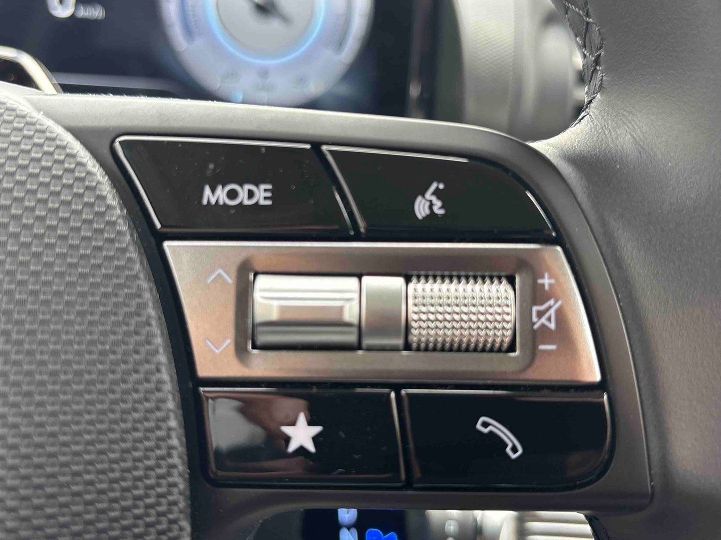 HYUNDAI Inster 49 kWh 5 pl. Intuitive - Véhicule Occasion - Océane Auto HYUNDAI Inster 49 kWh 5 pl. Intuitive - Véhicule Occasion Océane Auto