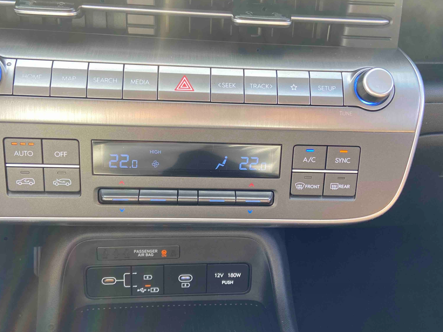 HYUNDAI Kona 1.0 T-GDi 100 Intuitive - Véhicule Occasion - Océane Auto HYUNDAI Kona 1.0 T-GDi 100 Intuitive - Véhicule Occasion Océane Auto