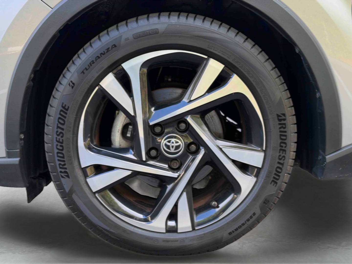 TOYOTA C-HR Hybride 1.8L Edition - Véhicule Occasion - Océane Auto TOYOTA C-HR Hybride 1.8L Edition - Véhicule Occasion Océane Auto