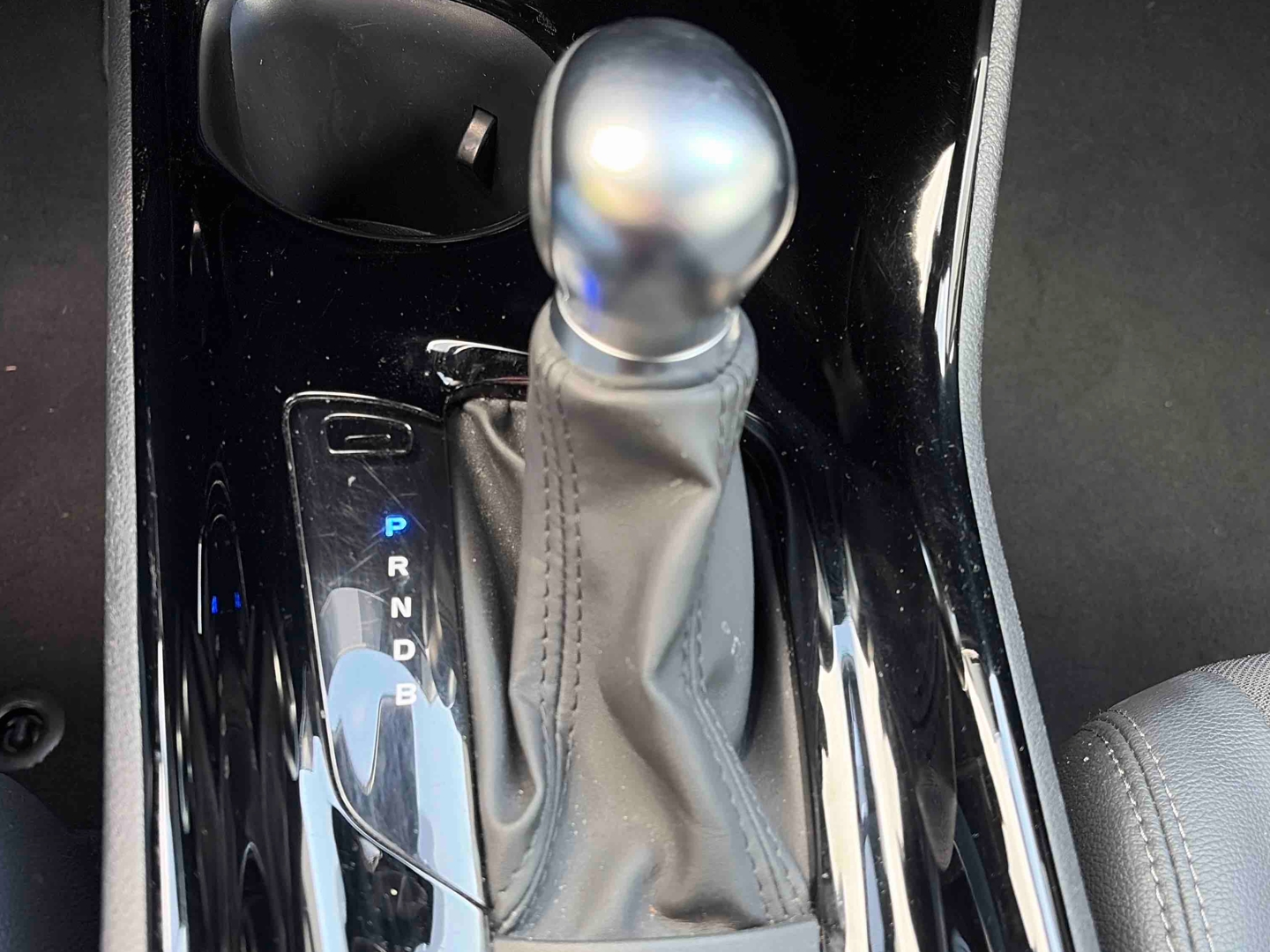 TOYOTA C-HR Hybride 1.8L Edition - Véhicule Occasion - Océane Auto TOYOTA C-HR Hybride 1.8L Edition - Véhicule Occasion Océane Auto