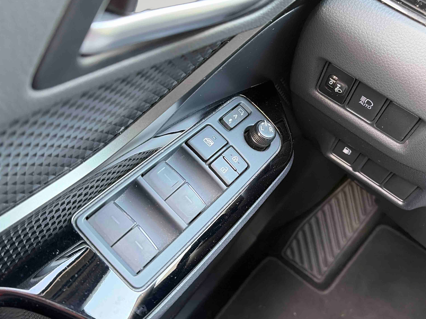 TOYOTA C-HR Hybride 1.8L Edition - Véhicule Occasion - Océane Auto TOYOTA C-HR Hybride 1.8L Edition - Véhicule Occasion Océane Auto