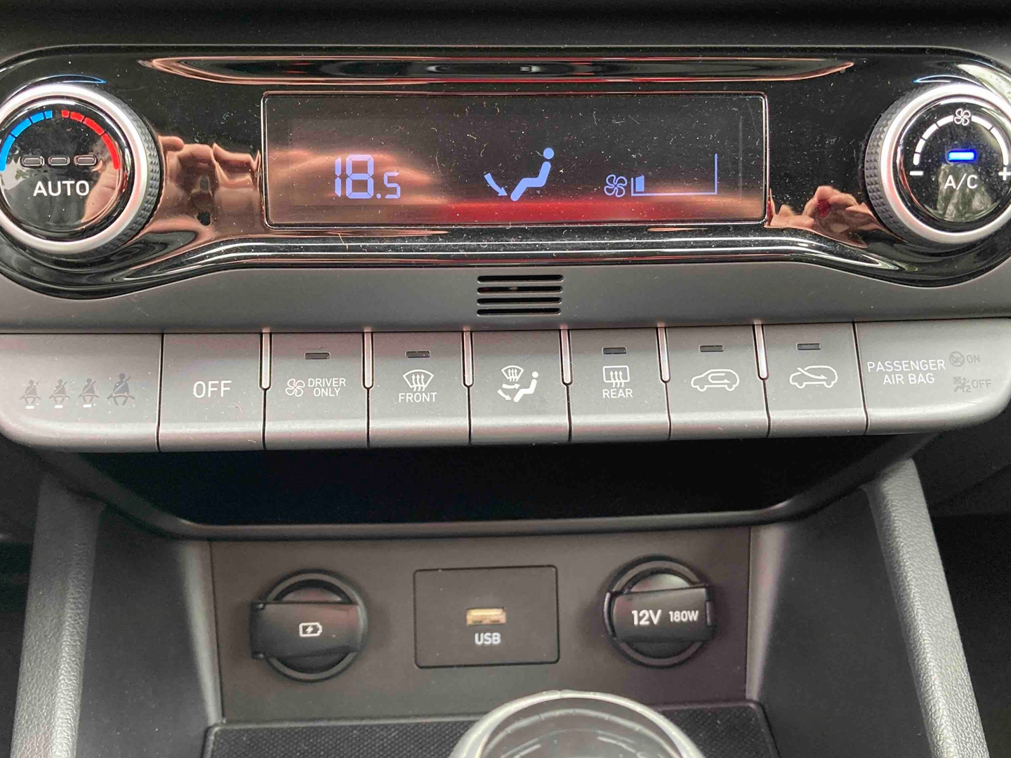 HYUNDAI Kona Hybrid 141 Intuitive - Véhicule Occasion - Océane Auto HYUNDAI Kona Hybrid 141 Intuitive - Véhicule Occasion Océane Auto