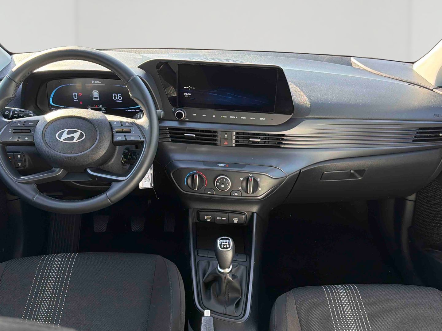 HYUNDAI i20 1.2 79 Initia - Véhicule Occasion - Océane Auto HYUNDAI i20 1.2 79 Initia - Véhicule Occasion Océane Auto